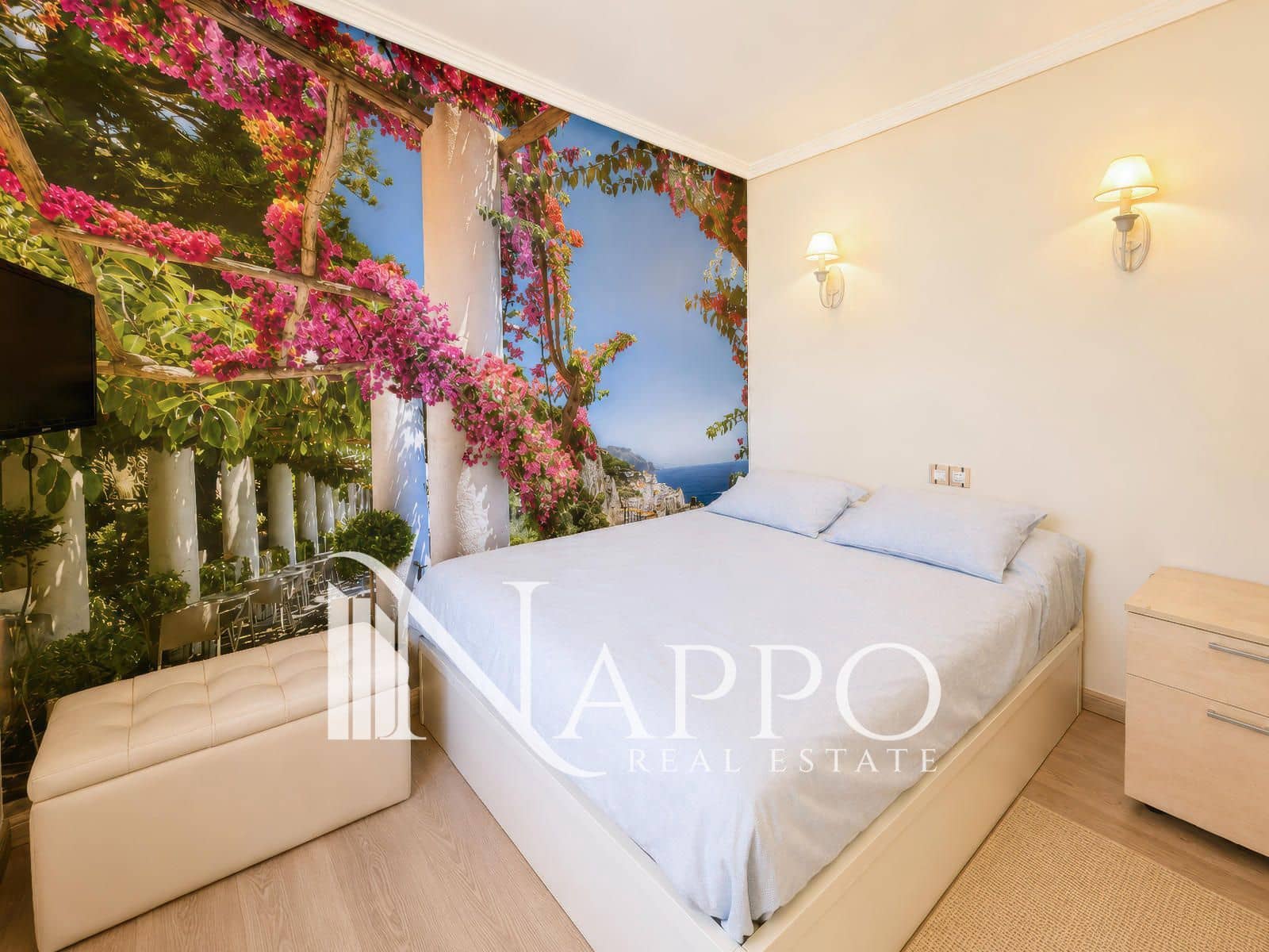 2 bedroom Flat for rent in Palma de Mallorca - € 2,000 (Ref: 9867258)
