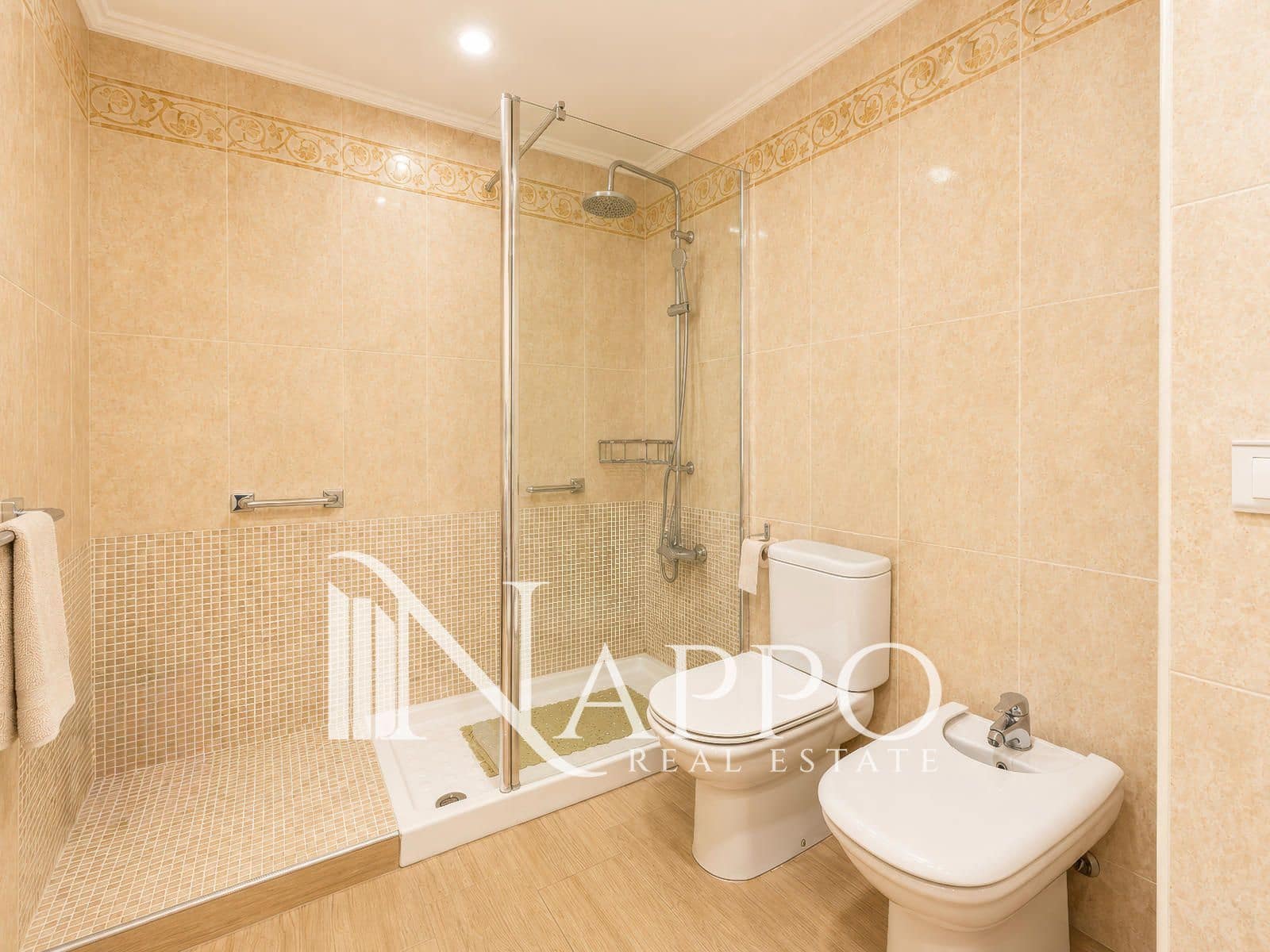 2 bedroom Flat for rent in Palma de Mallorca - € 2,000 (Ref: 9867258)