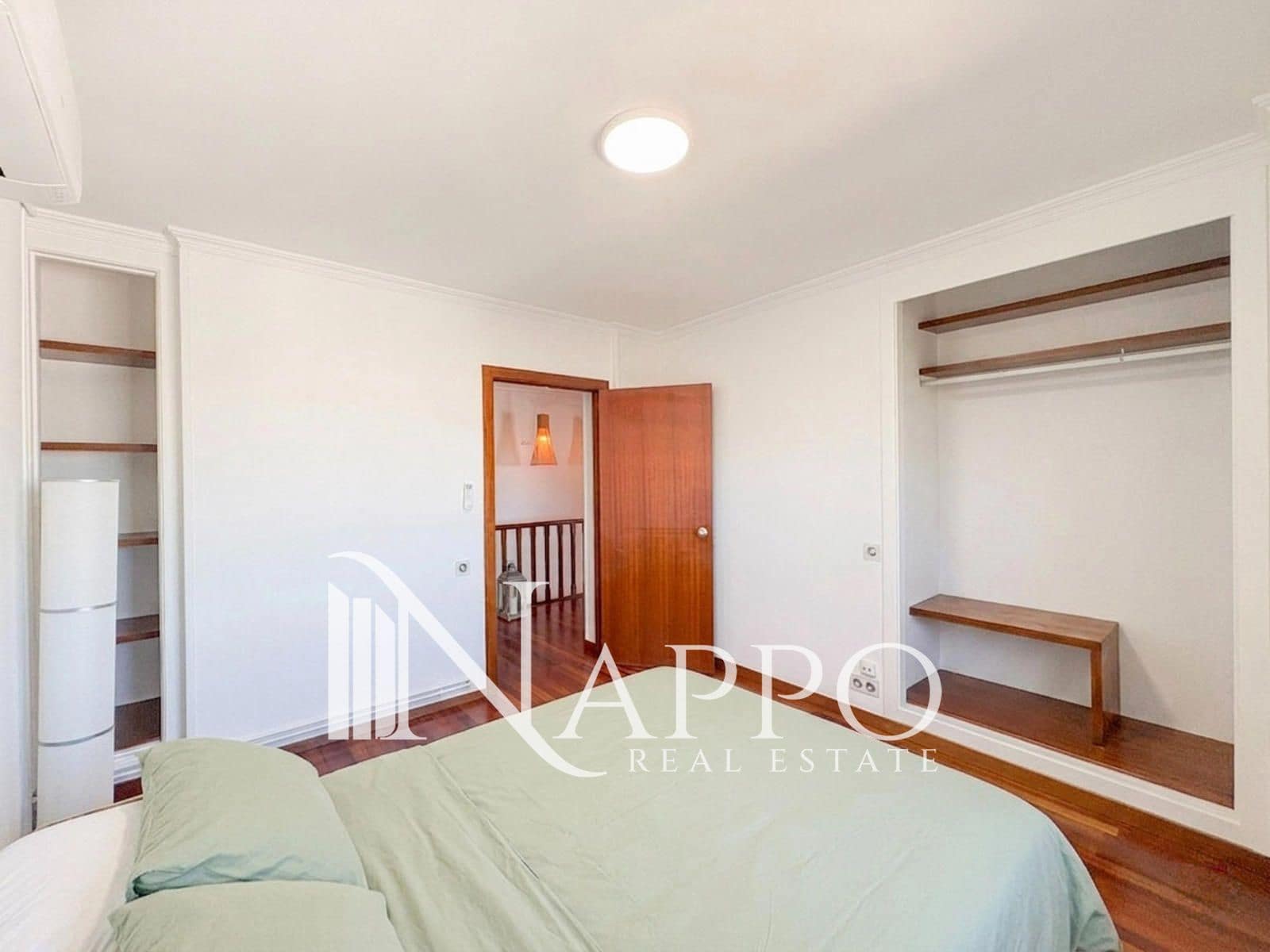 3 soveværelse Penthouse til leje i Palma de Mallorca med garage - € 2.900 (Ref: 9872698)