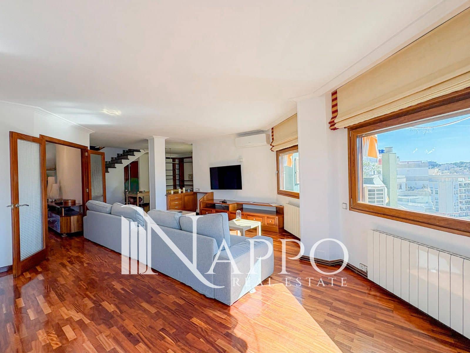 3 soveværelse Penthouse til leje i Palma de Mallorca med garage - € 2.900 (Ref: 9872698)