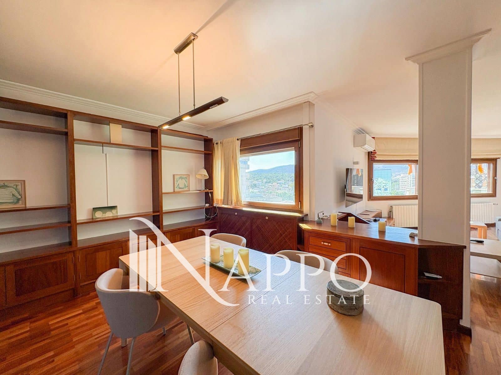 3 soveværelse Penthouse til leje i Palma de Mallorca med garage - € 2.900 (Ref: 9872698)