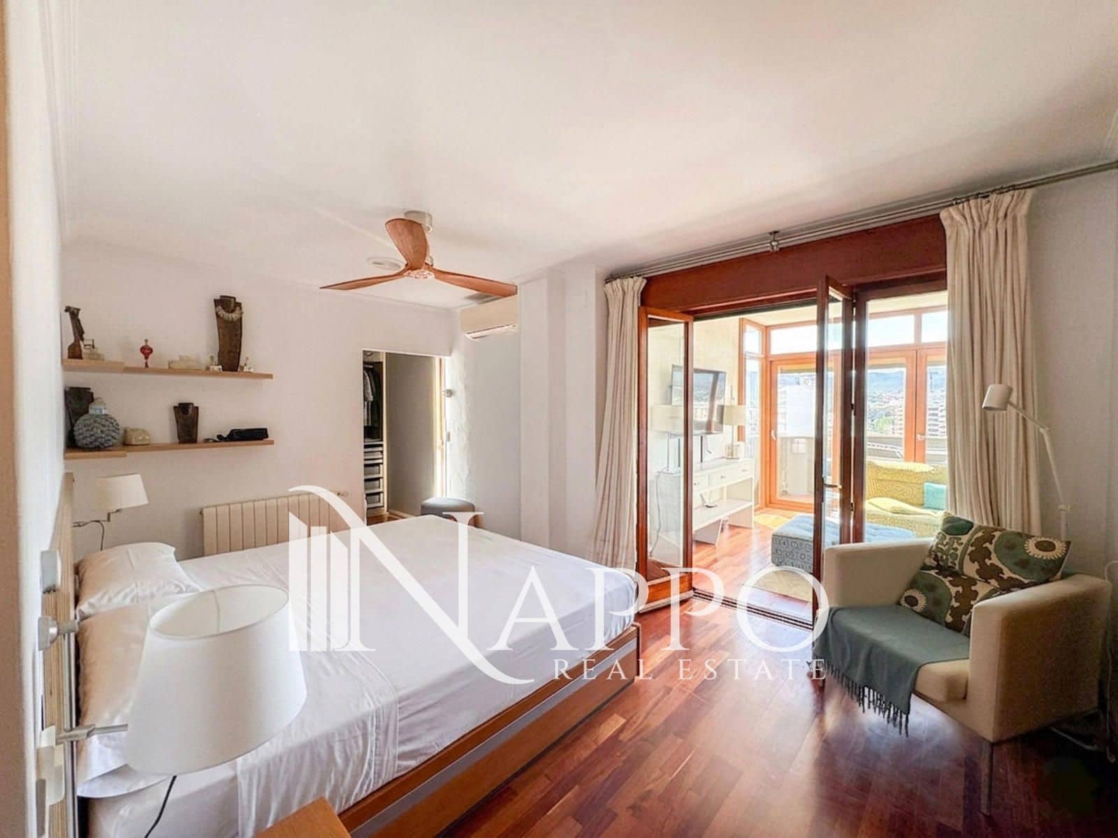 3 soveværelse Penthouse til leje i Palma de Mallorca med garage - € 2.900 (Ref: 9872698)