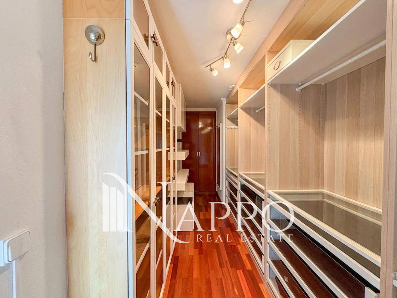 3 soveværelse Penthouse til leje i Palma de Mallorca med garage - € 2.900 (Ref: 9872698)