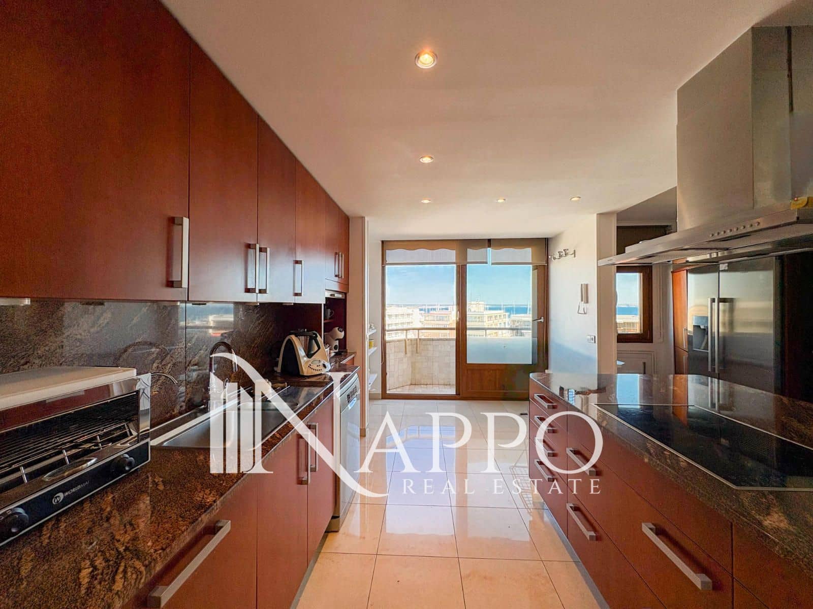 3 soveværelse Penthouse til leje i Palma de Mallorca med garage - € 2.900 (Ref: 9872698)