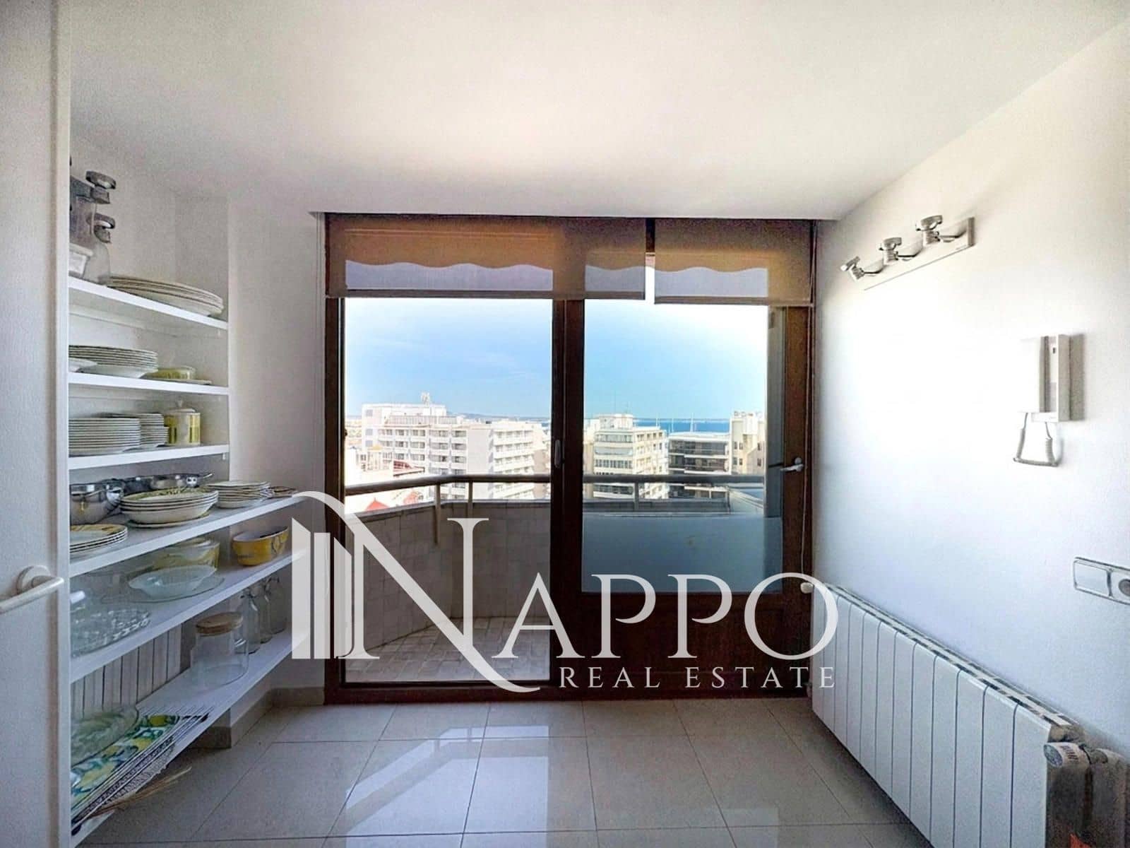 3 soveværelse Penthouse til leje i Palma de Mallorca med garage - € 2.900 (Ref: 9872698)