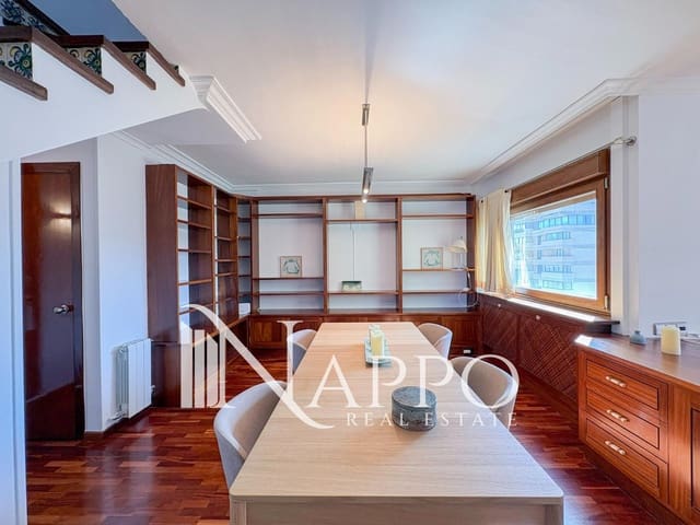 3 soveværelse Penthouse til leje i Son Armadans, Palma de Mallorca med garage - € 3.500 (Ref: 9872698)