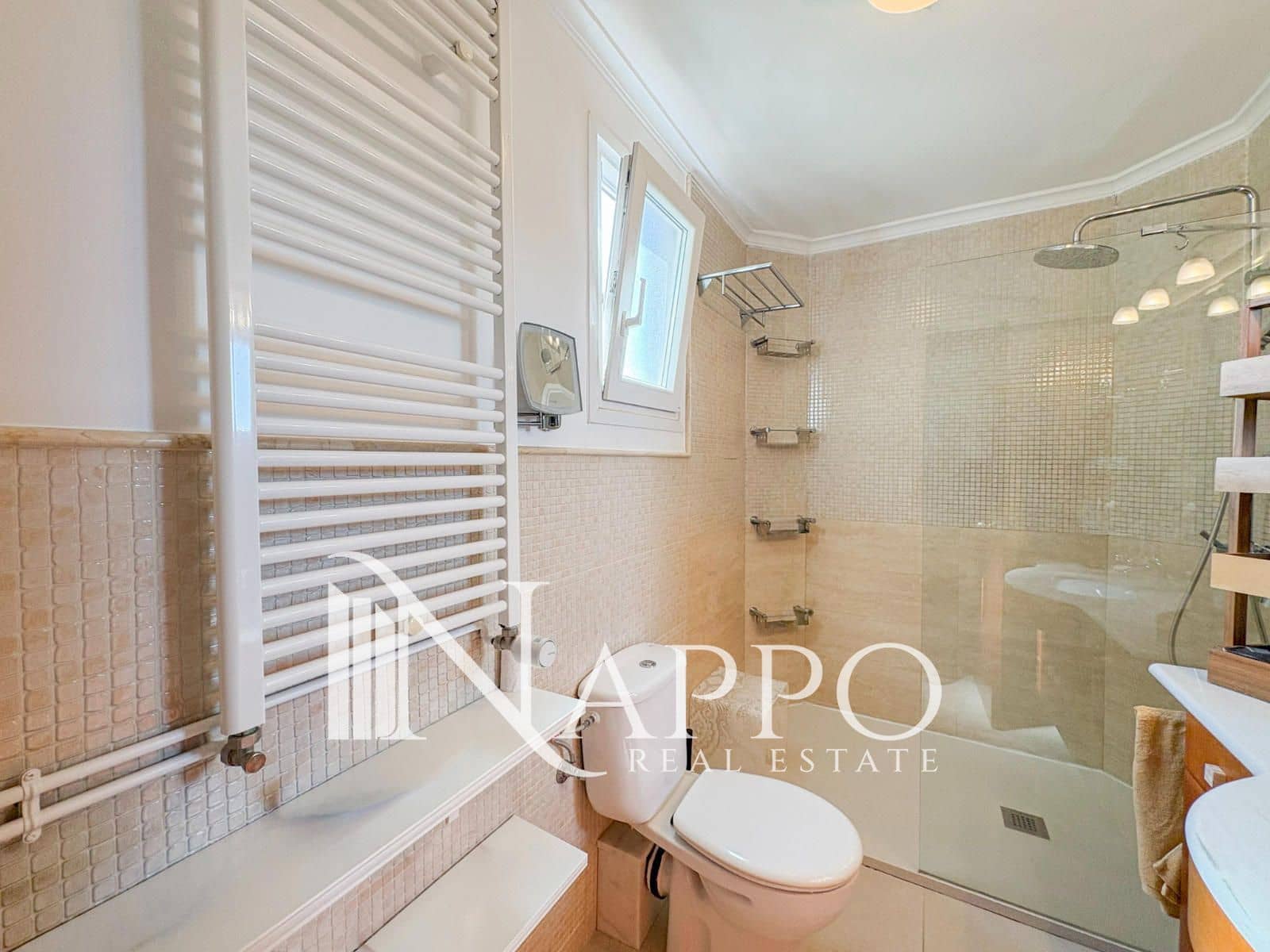 3 soveværelse Penthouse til leje i Palma de Mallorca med garage - € 2.900 (Ref: 9872698)