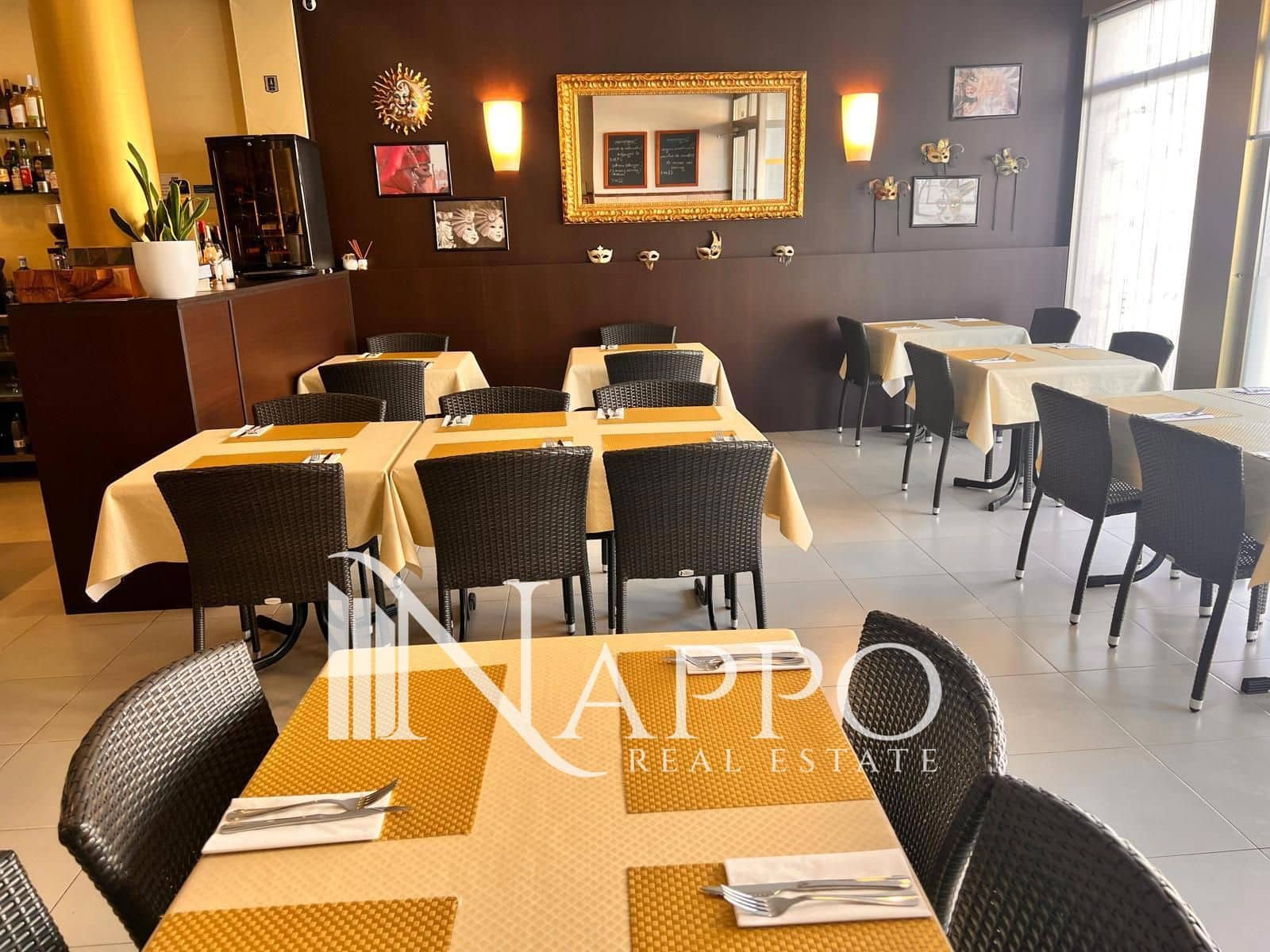 Commercial for rent in Consell - € 1,000 (Ref: 9882430)