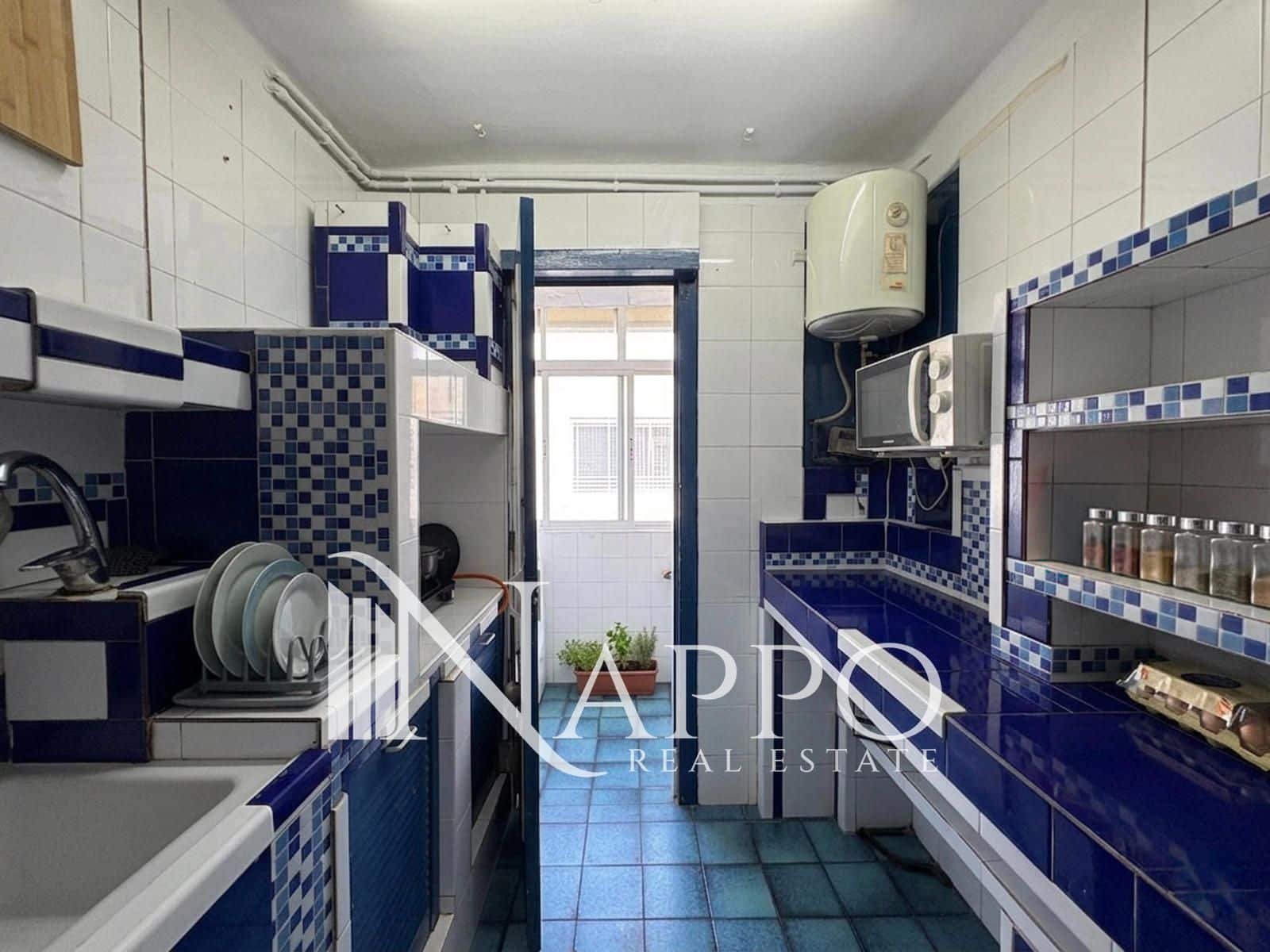 2 bedroom Flat for sale in Palma de Mallorca - € 185,000 (Ref: 9882431)