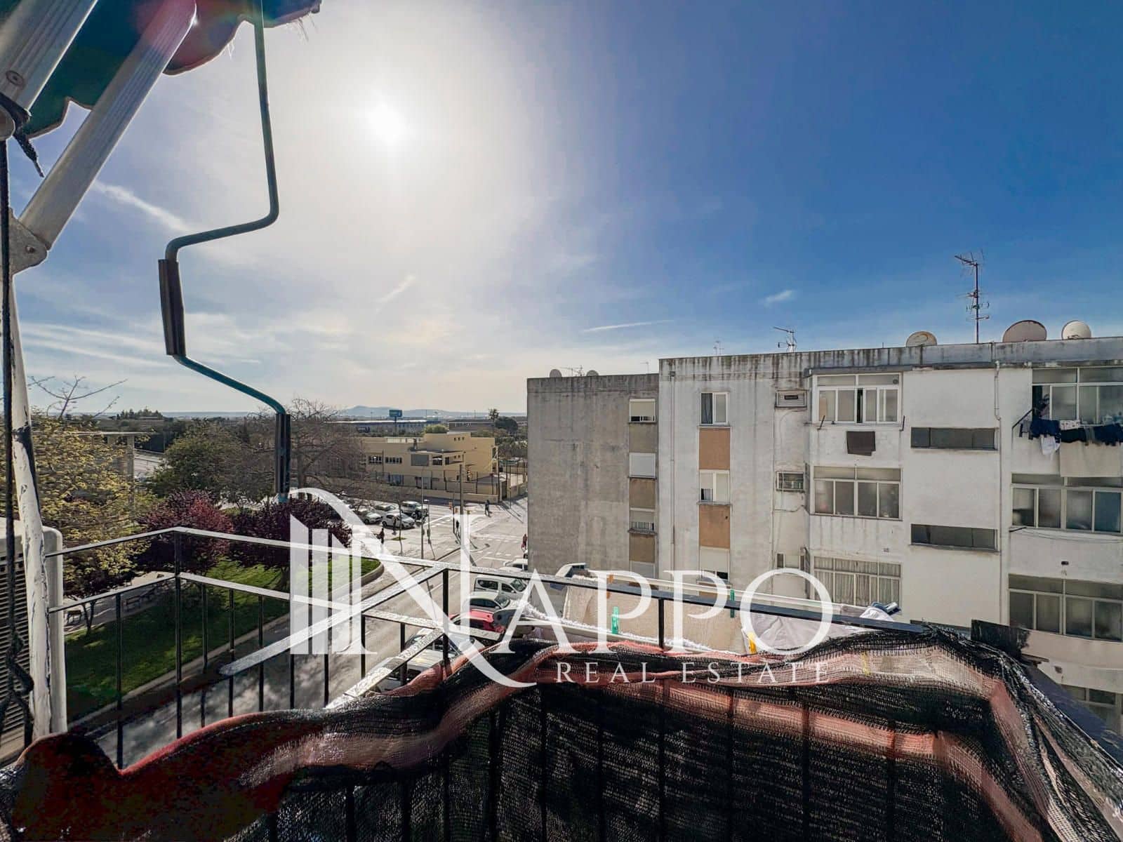2 bedroom Flat for sale in Palma de Mallorca - € 185,000 (Ref: 9882431)