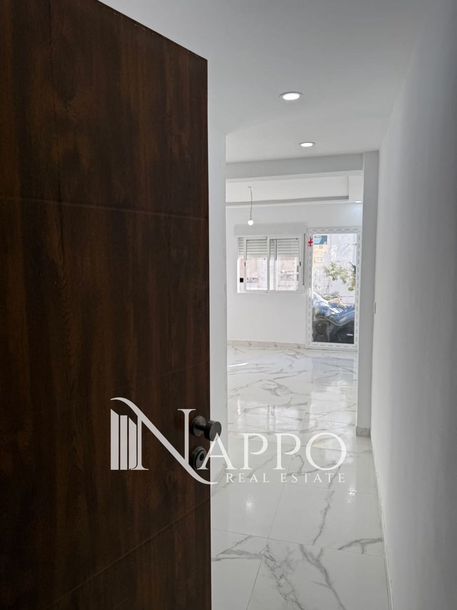 2 bedroom Flat for sale in Palma de Mallorca - € 215,000 (Ref: 9882607)