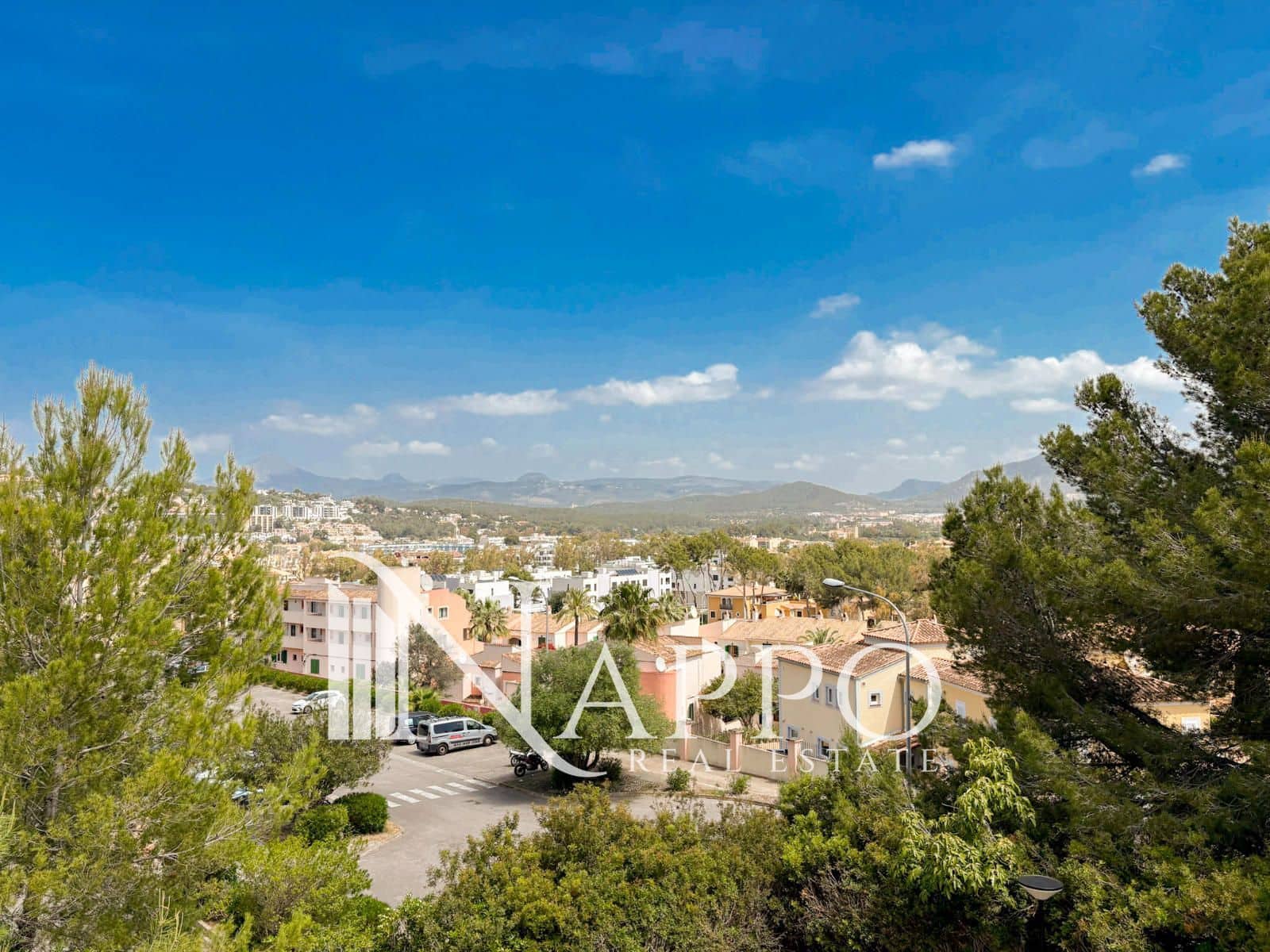 2 bedroom Flat for sale in Santa Ponsa with pool garage - € 849,000 (Ref: 9883585)