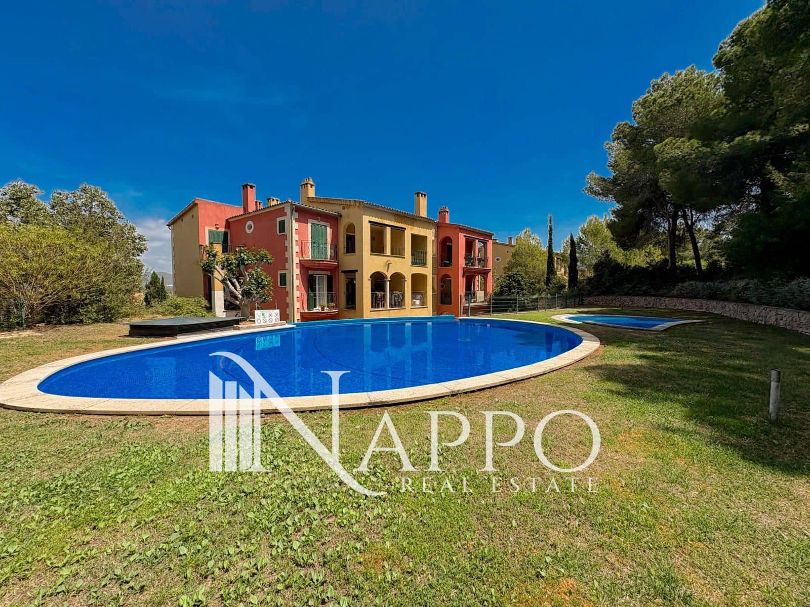 2 bedroom Flat for sale in Santa Ponsa with pool garage - € 849,000 (Ref: 9883585)