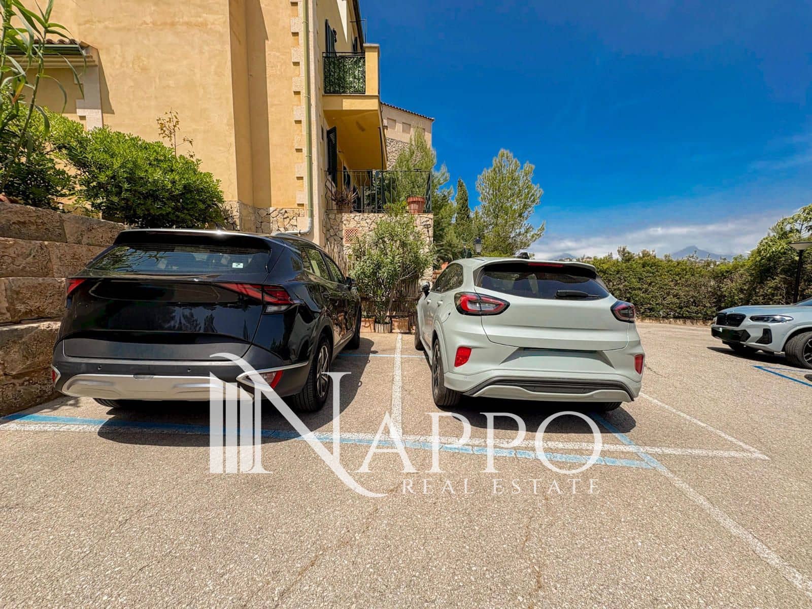 2 bedroom Flat for sale in Santa Ponsa with pool garage - € 849,000 (Ref: 9883585)