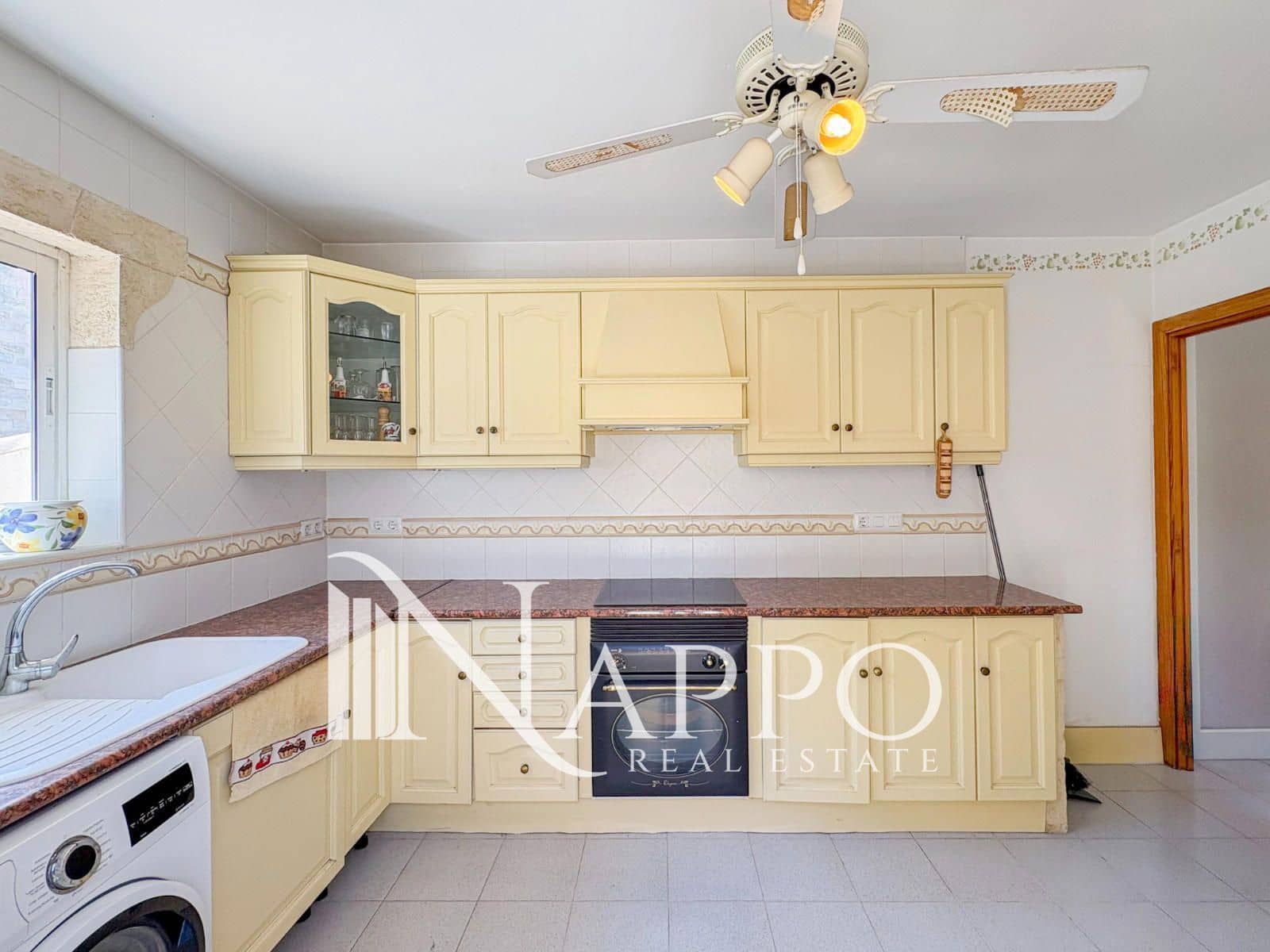 6 bedroom Villa for sale in Palmanova with pool garage - € 1,590,000 (Ref: 9885218)