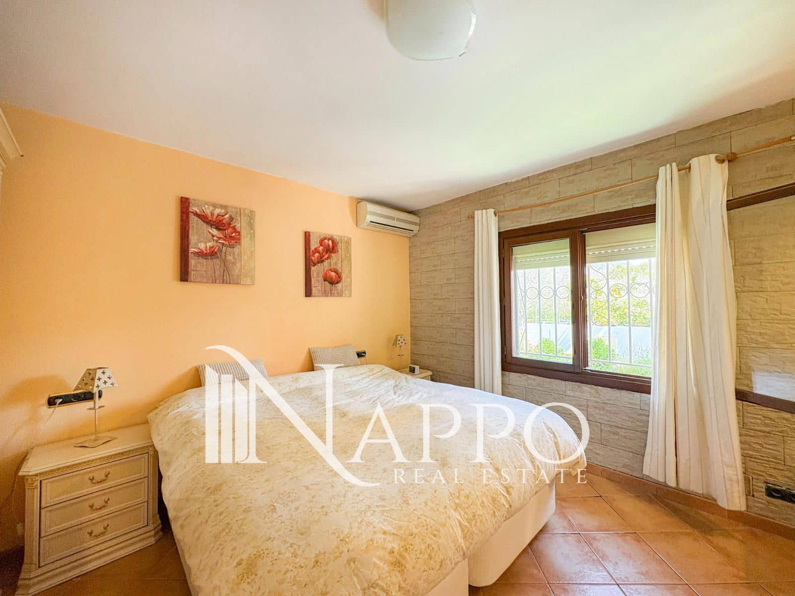 6 bedroom Villa for sale in Palmanova with pool garage - € 1,590,000 (Ref: 9885218)