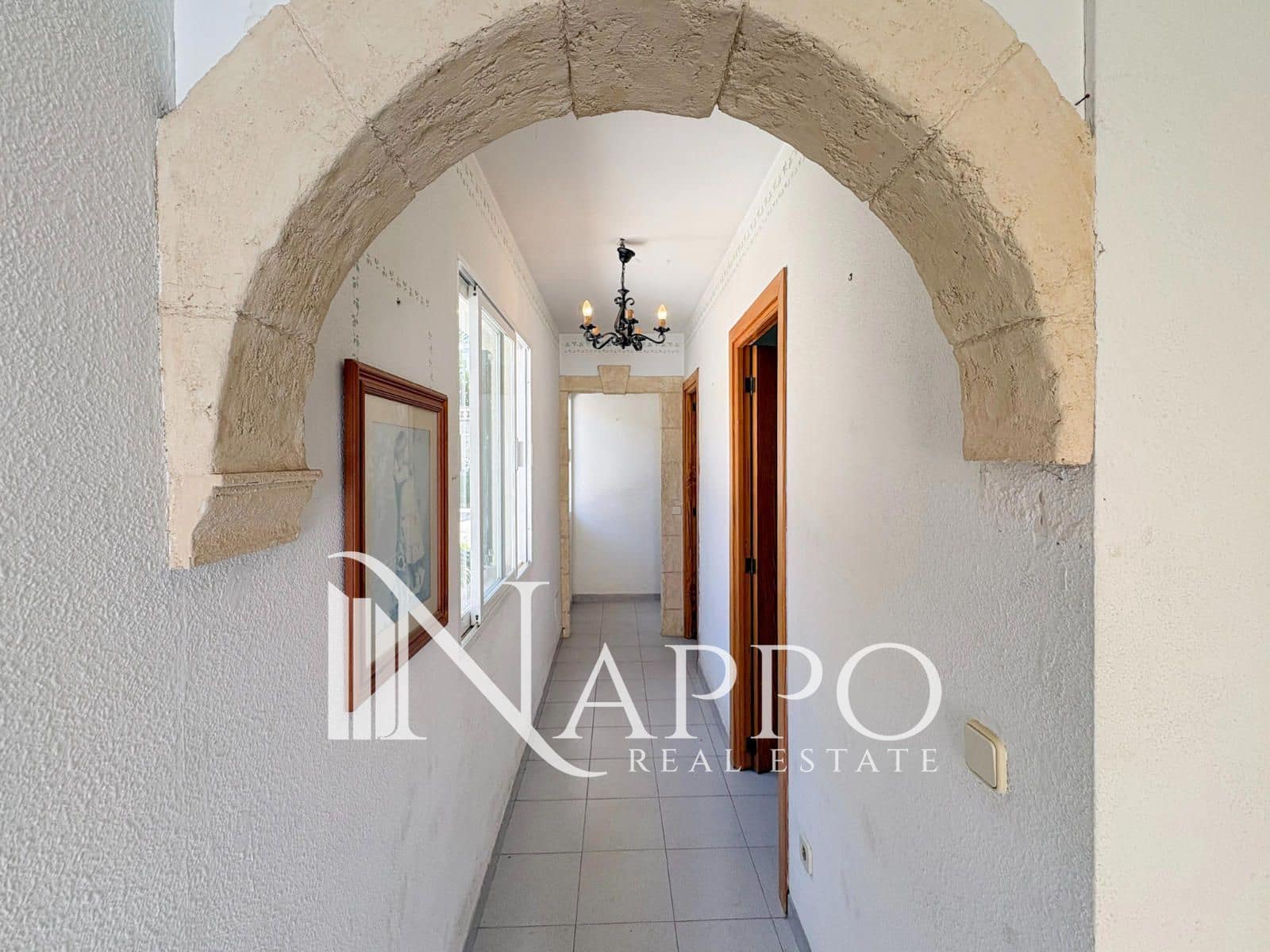 6 bedroom Villa for sale in Palmanova with pool garage - € 1,590,000 (Ref: 9885218)