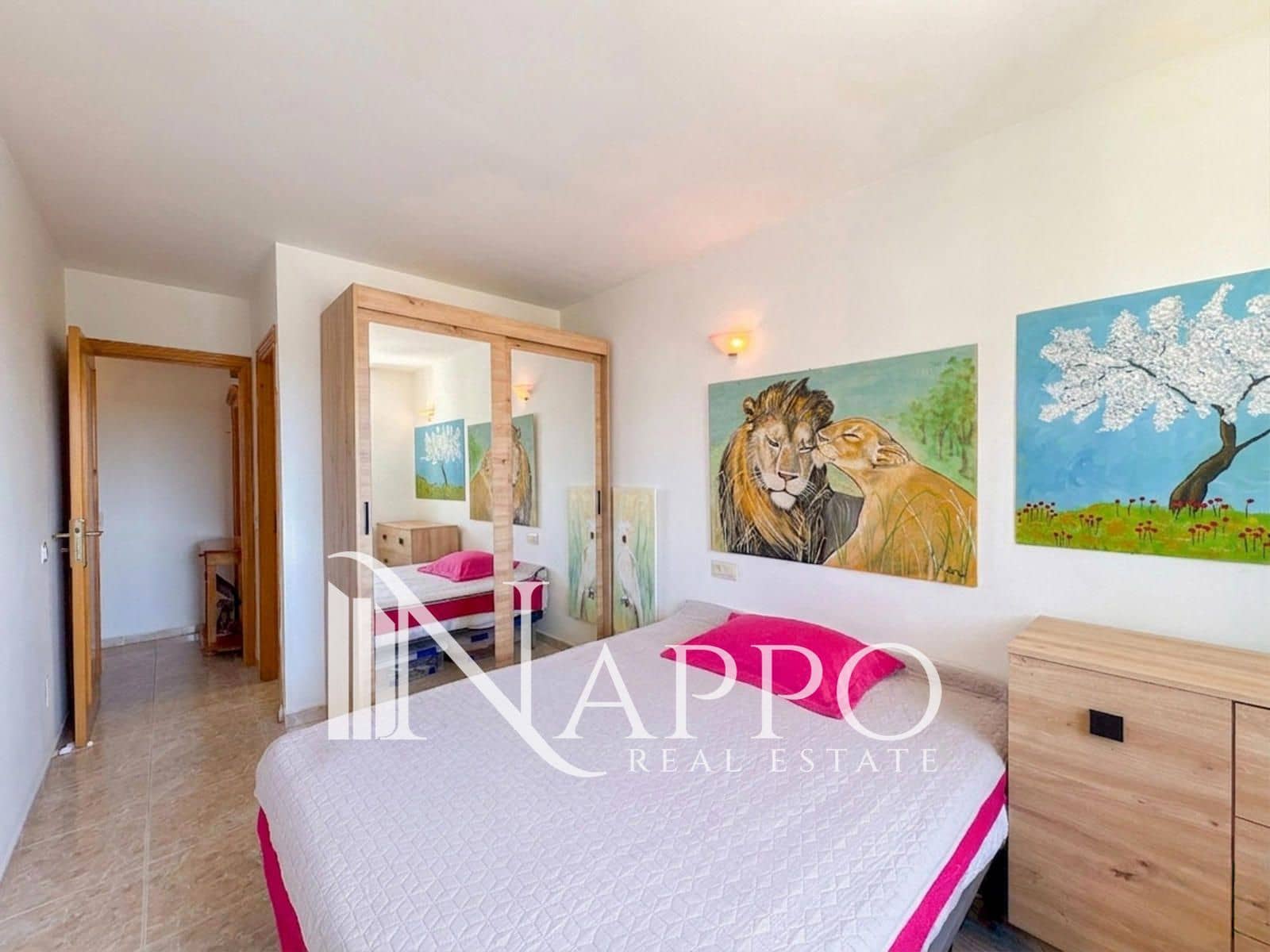3 bedroom Flat for sale in Son Ferrer - € 530,000 (Ref: 9889143)