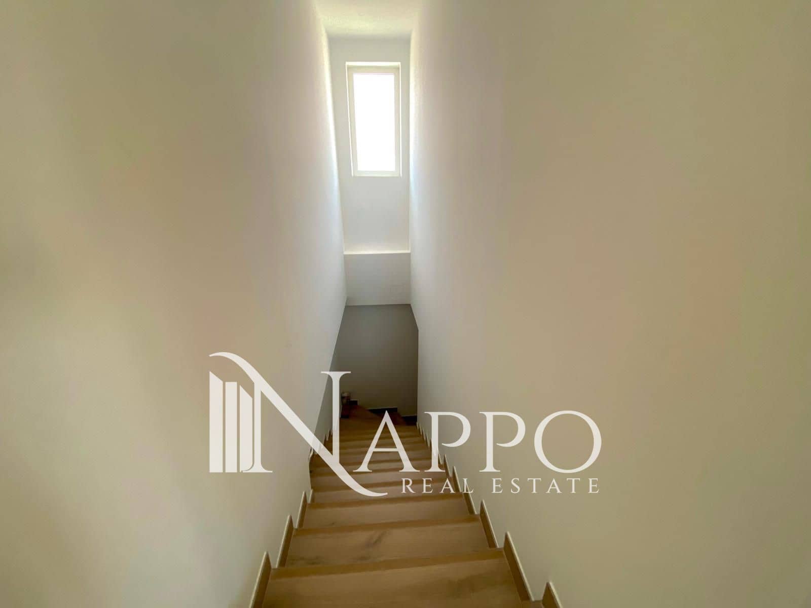 Appartement de 2 chambres à louer à Palma de Mallorca - 1 400 € (Ref: 9889144)