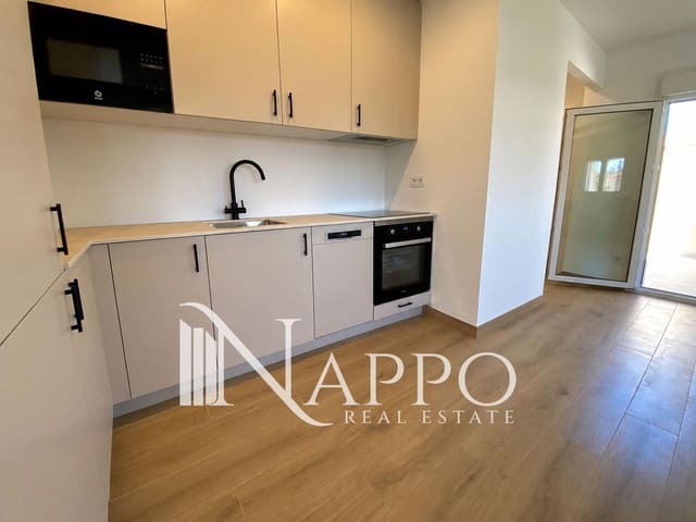 Appartement de 2 chambres à louer à El Viver, Palma de Mallorca - 1 400 € (Ref: 9889144)