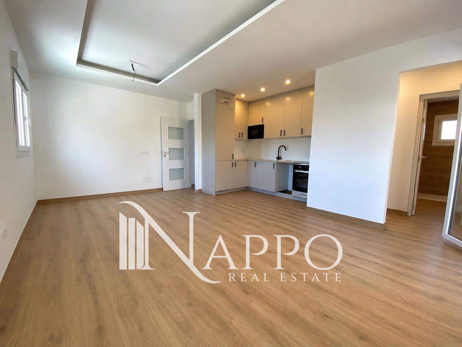 Appartement de 2 chambres à louer à Palma de Mallorca - 1 400 € (Ref: 9889144)