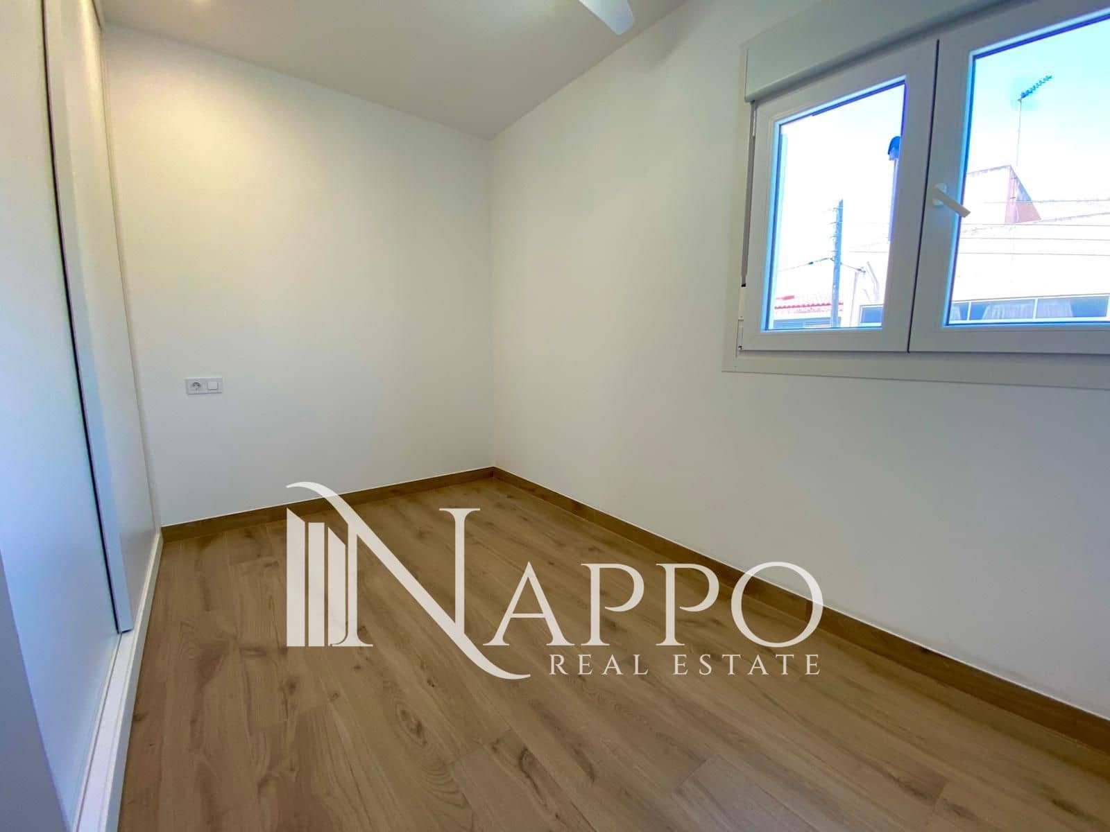 Appartement de 2 chambres à louer à Palma de Mallorca - 1 400 € (Ref: 9889144)