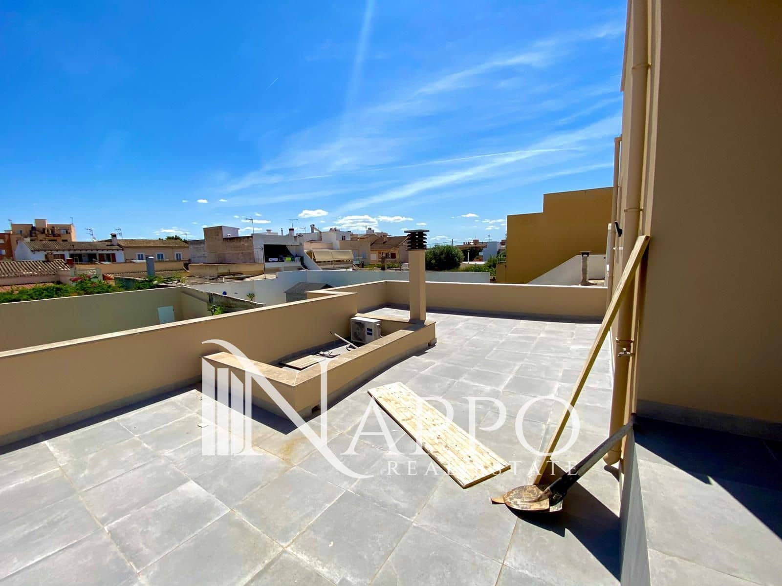 Appartement de 2 chambres à louer à Palma de Mallorca - 1 400 € (Ref: 9889144)
