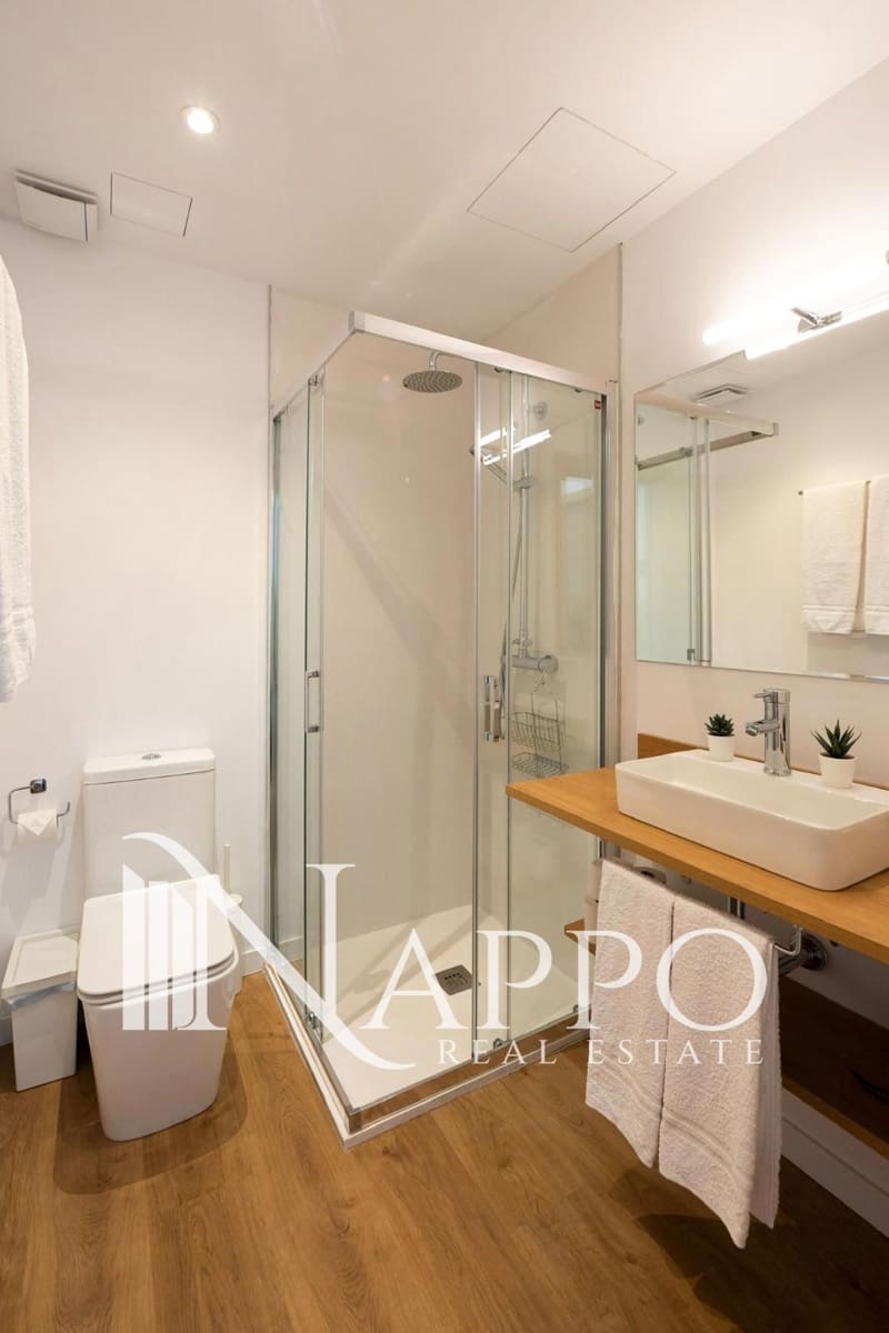 Chalet de 6 habitaciones en Santa Ponsa en alquiler con piscina garaje - 12.000 € (Ref: 9889441)