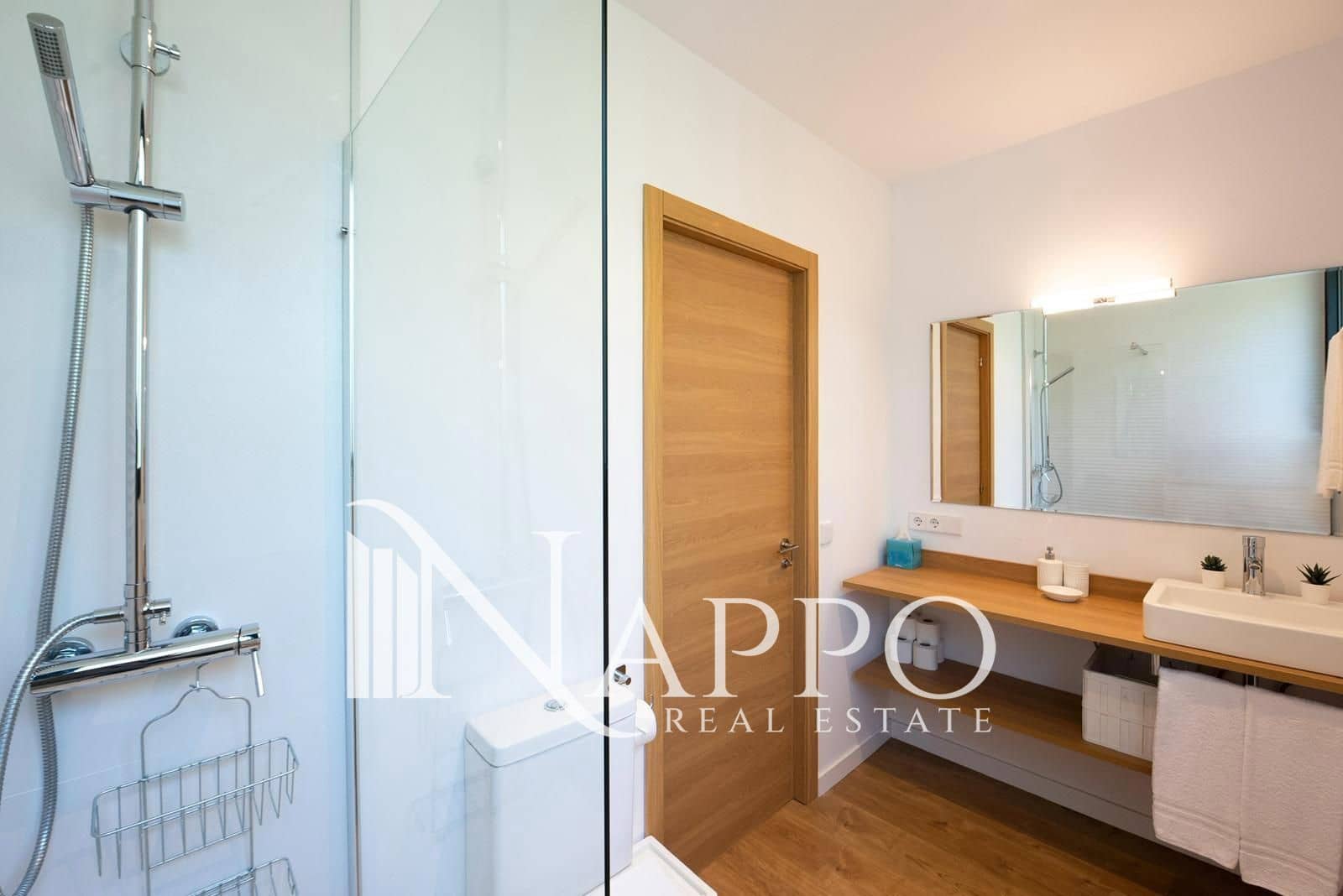 Chalet de 6 habitaciones en Santa Ponsa en alquiler con piscina garaje - 12.000 € (Ref: 9889441)