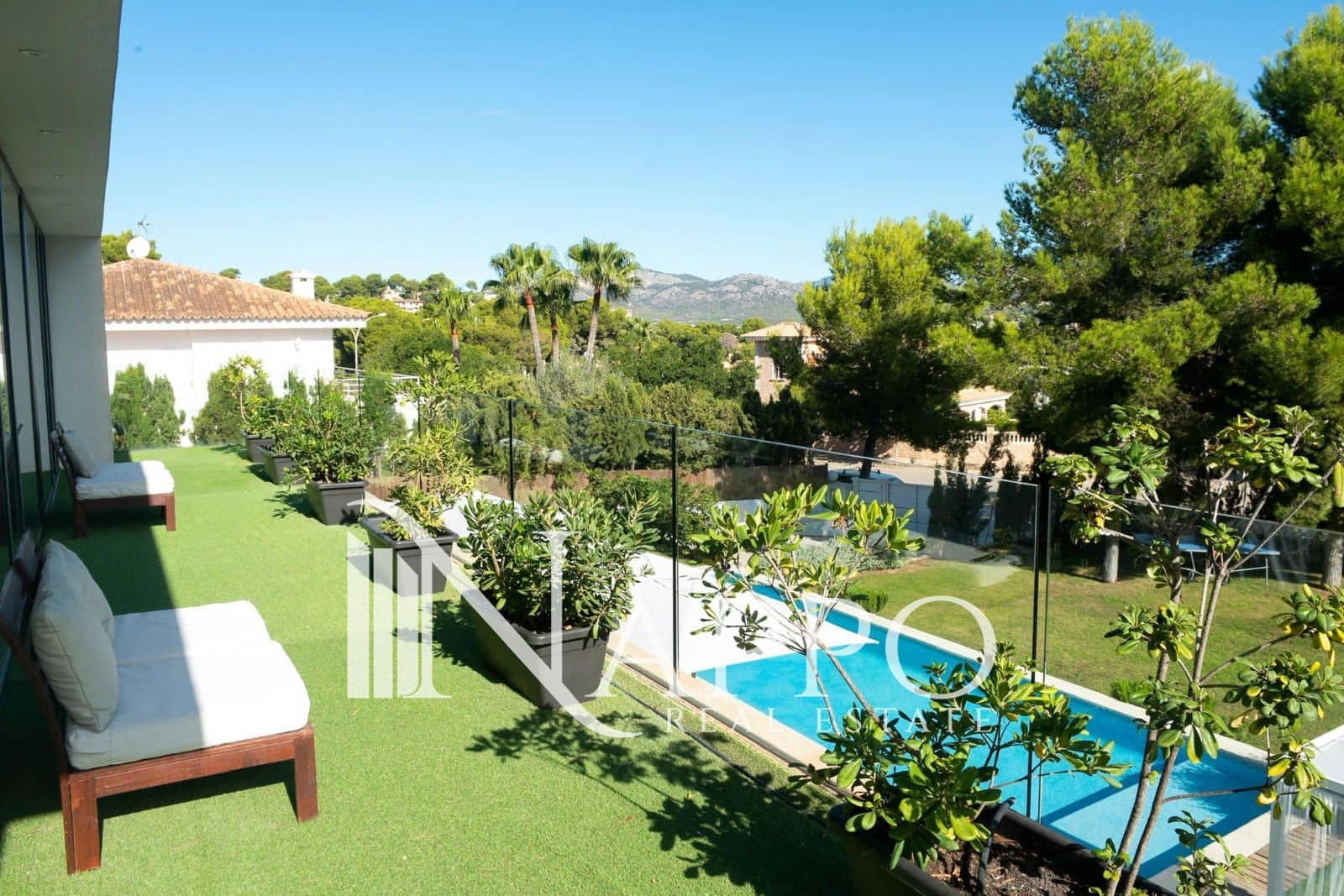 Chalet de 6 habitaciones en Santa Ponsa en alquiler con piscina garaje - 12.000 € (Ref: 9889441)