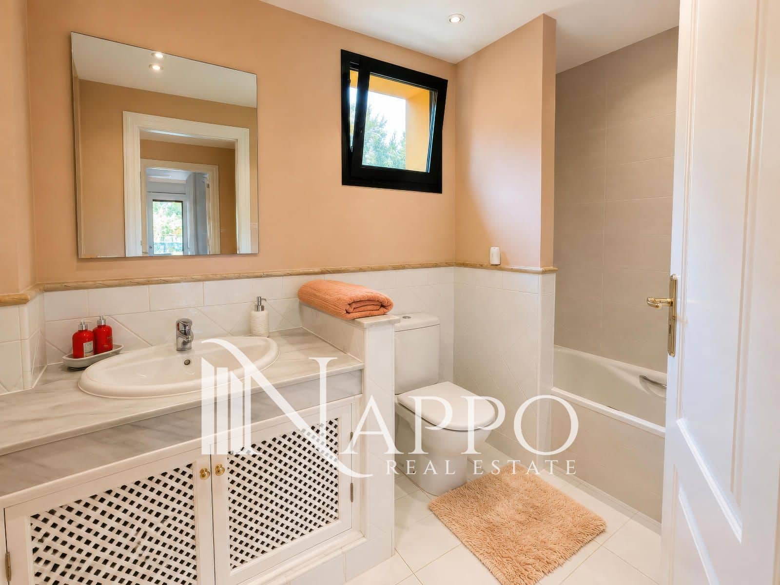 3 soveværelse Lejlighed til salg i Santa Ponsa med swimmingpool garage - € 979.000 (Ref: 9892968)