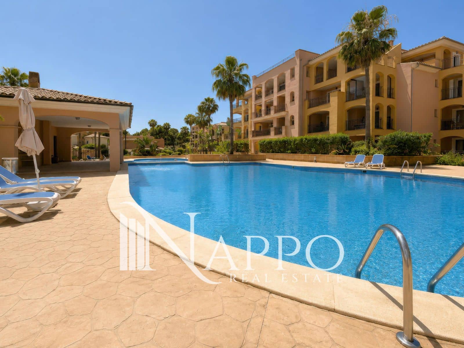 3 soveværelse Lejlighed til salg i Santa Ponsa med swimmingpool garage - € 979.000 (Ref: 9892968)