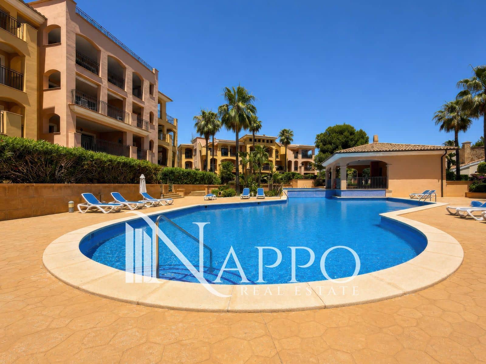 3 soveværelse Lejlighed til salg i Santa Ponsa med swimmingpool garage - € 979.000 (Ref: 9892968)