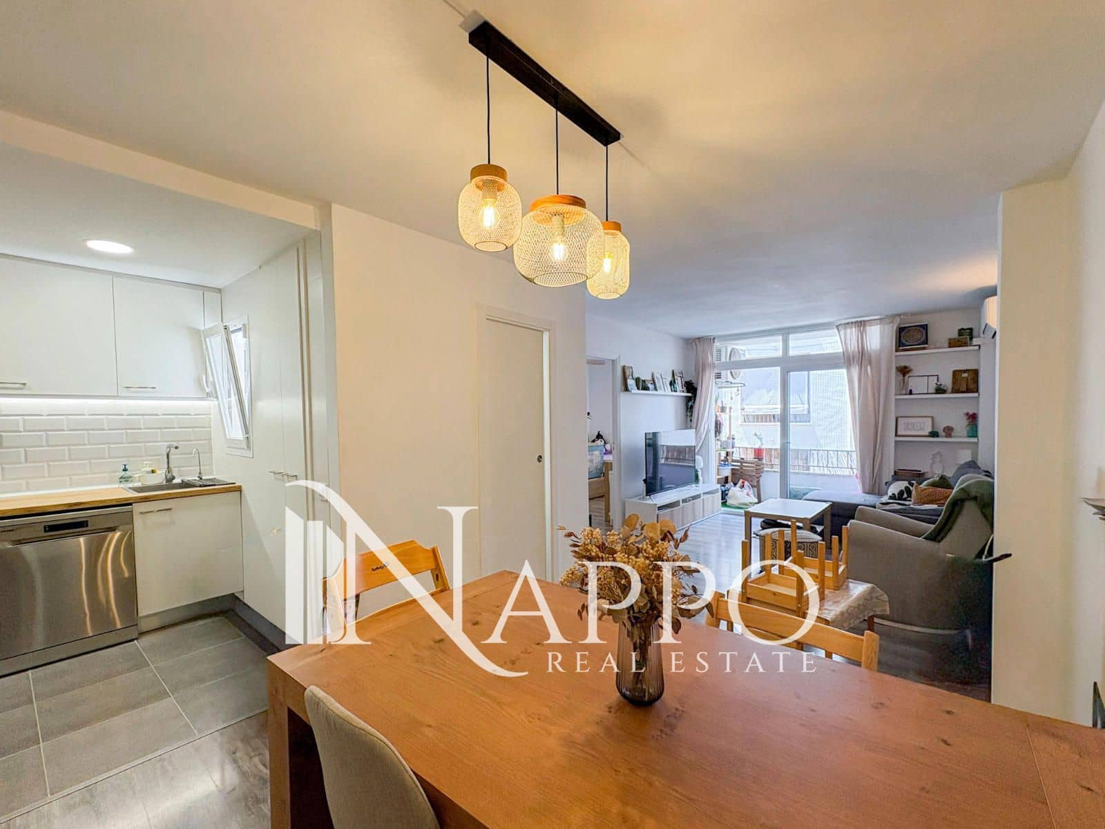 3 bedroom Flat for sale in Palma de Mallorca - € 445,000 (Ref: 9897272)