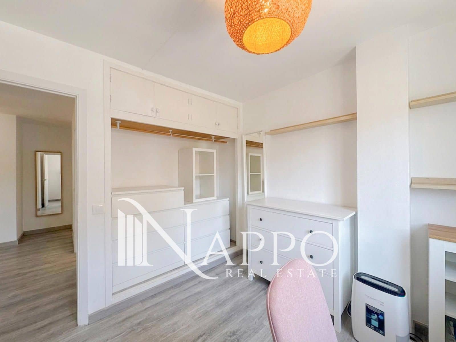 3 bedroom Flat for sale in Palma de Mallorca - € 445,000 (Ref: 9897272)