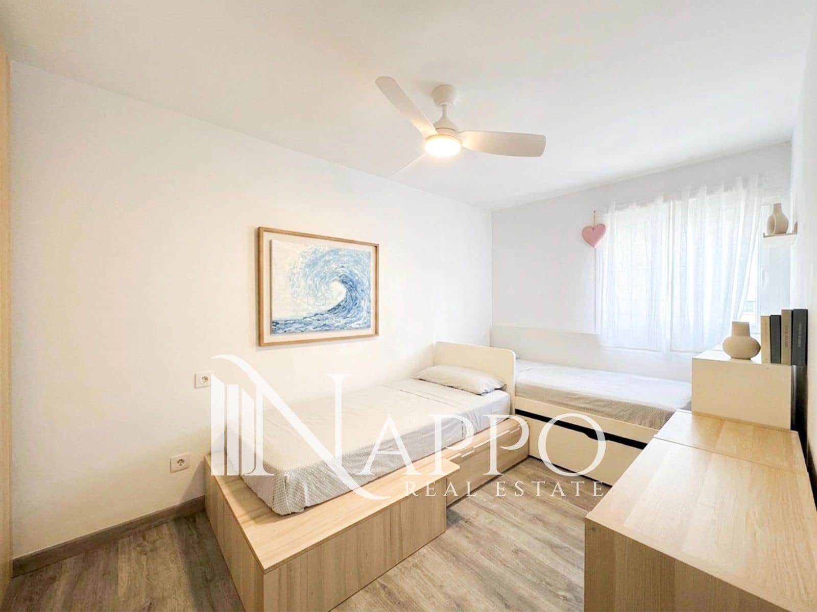 3 bedroom Flat for sale in Palma de Mallorca - € 445,000 (Ref: 9897272)