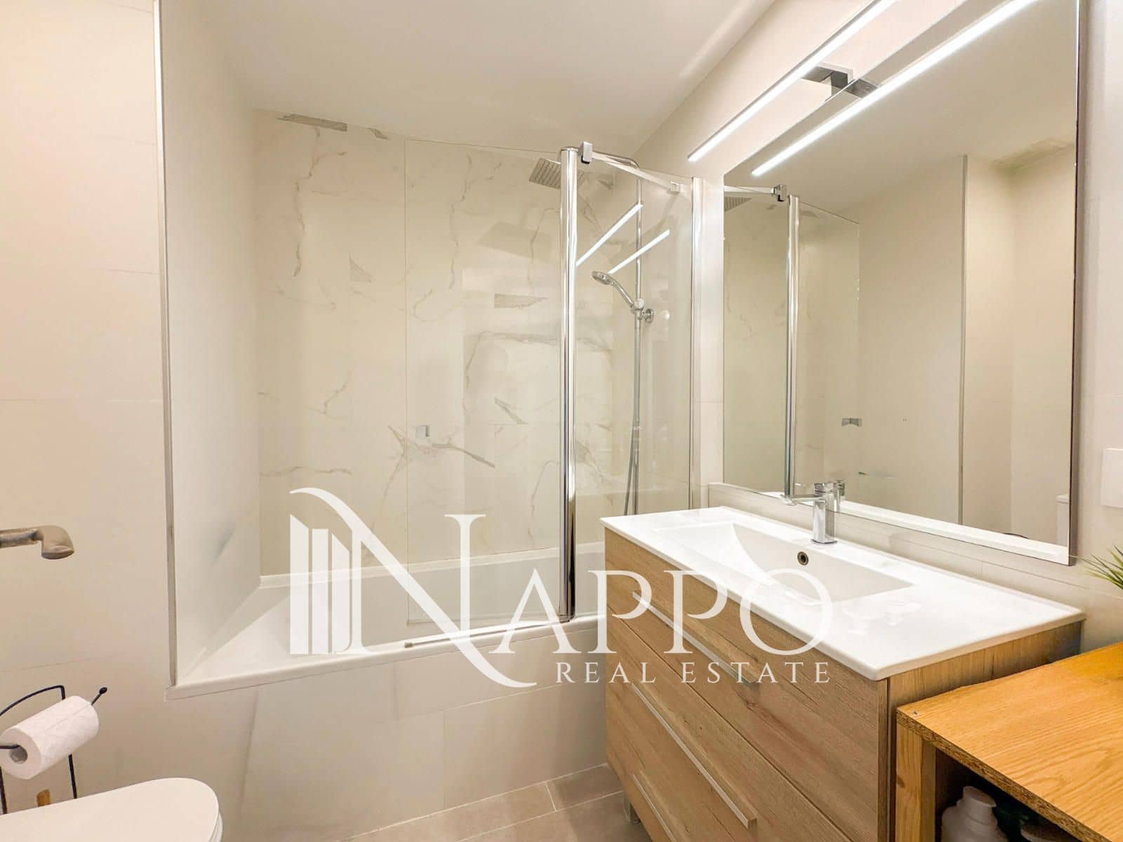 3 bedroom Flat for sale in Palma de Mallorca - € 445,000 (Ref: 9897272)