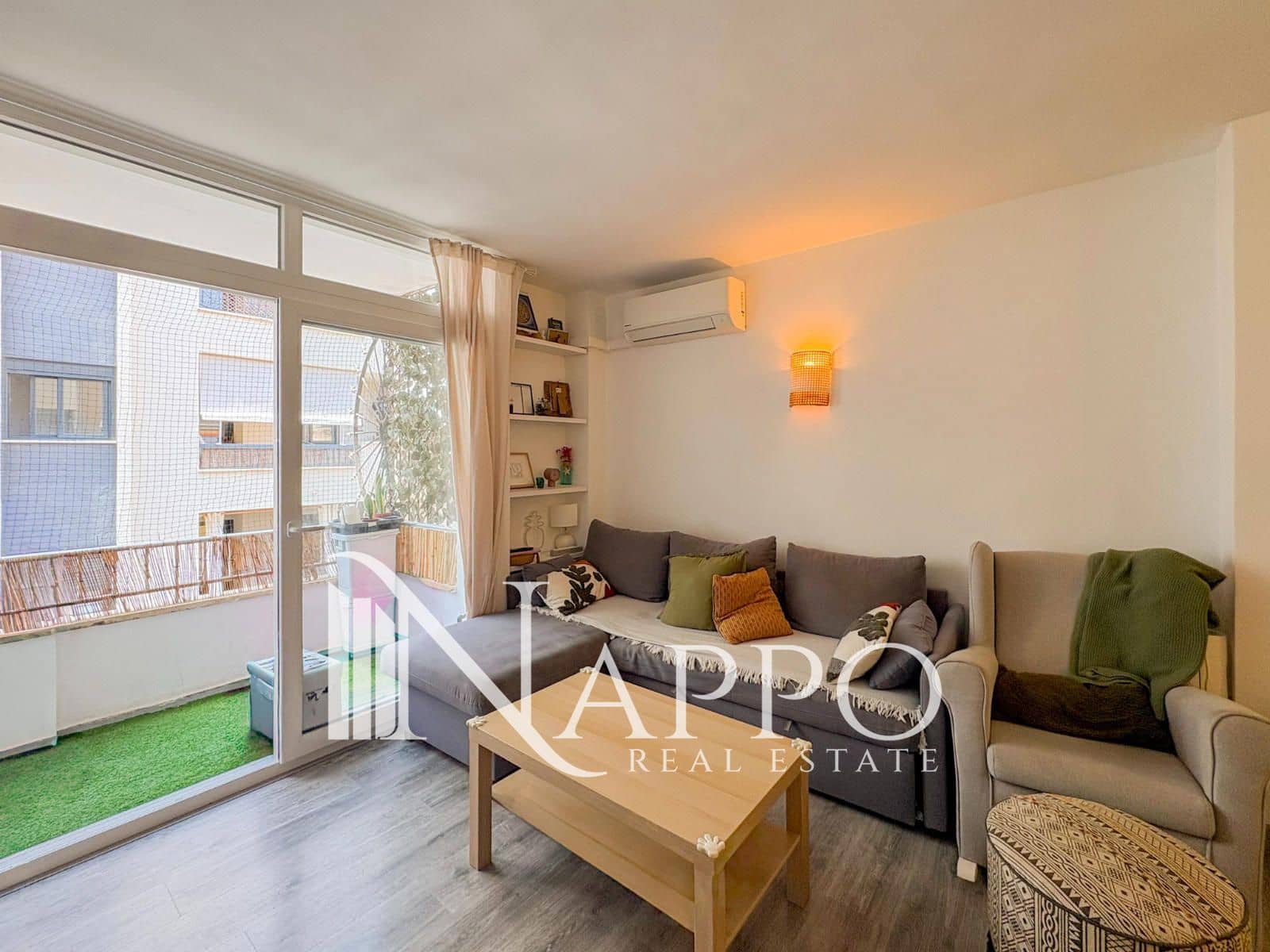 3 bedroom Flat for sale in Palma de Mallorca - € 445,000 (Ref: 9897272)