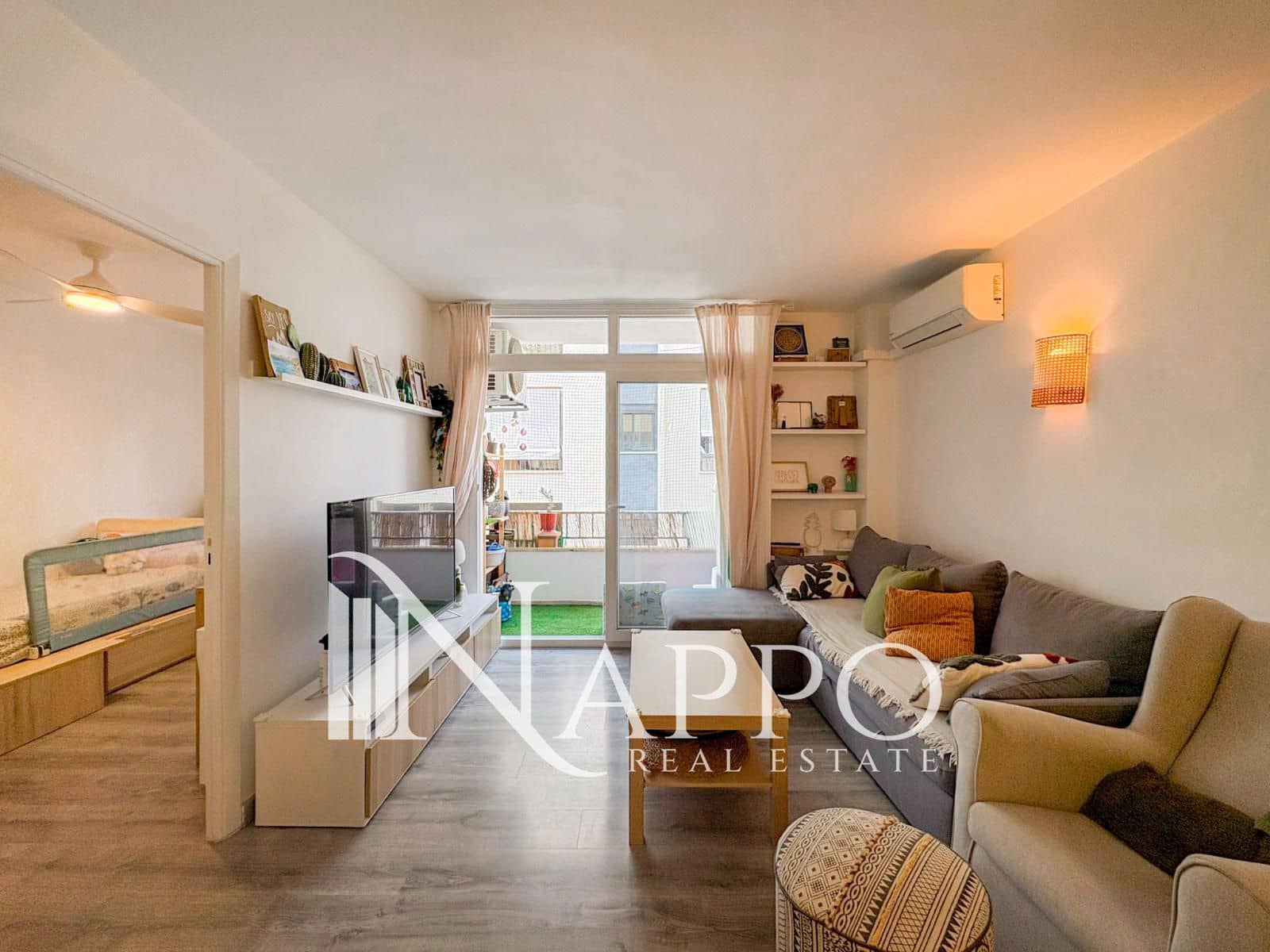 3 bedroom Flat for sale in Palma de Mallorca - € 445,000 (Ref: 9897272)