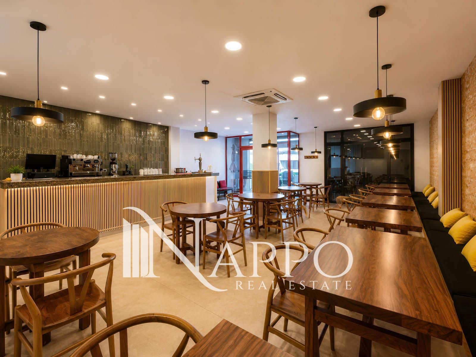 Local Commercial à louer à Palma de Mallorca - 1 500 € (Ref: 9897273)