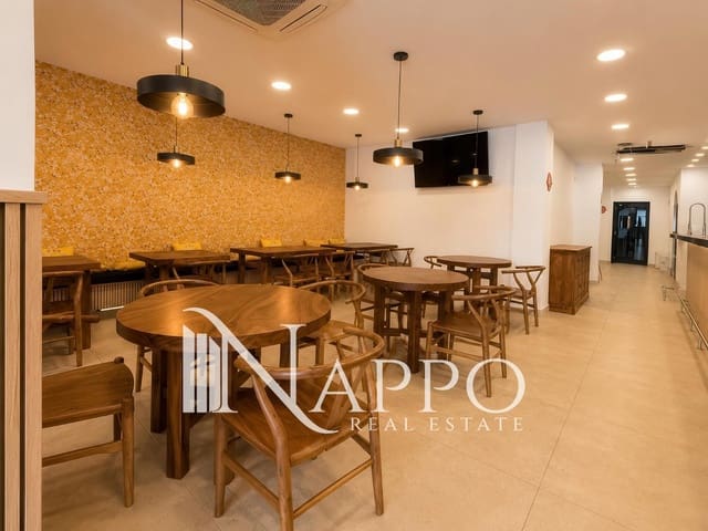 Local Commercial à louer à Palma de Mallorca - 1 500 € (Ref: 9897273)