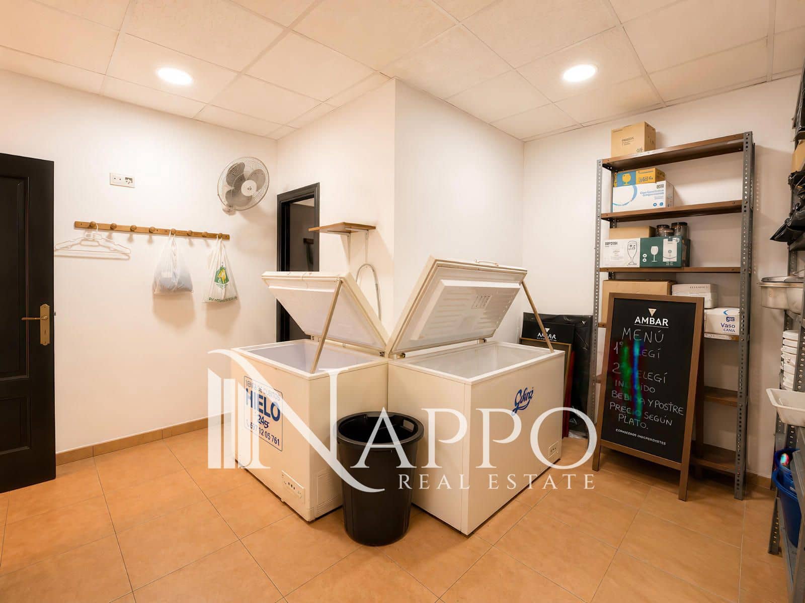 Local Commercial à louer à Palma de Mallorca - 1 500 € (Ref: 9897273)