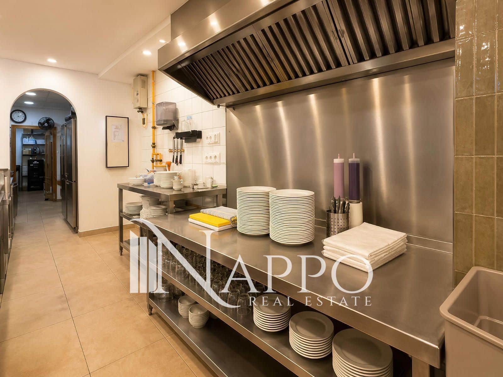Local Commercial à louer à Palma de Mallorca - 1 500 € (Ref: 9897273)