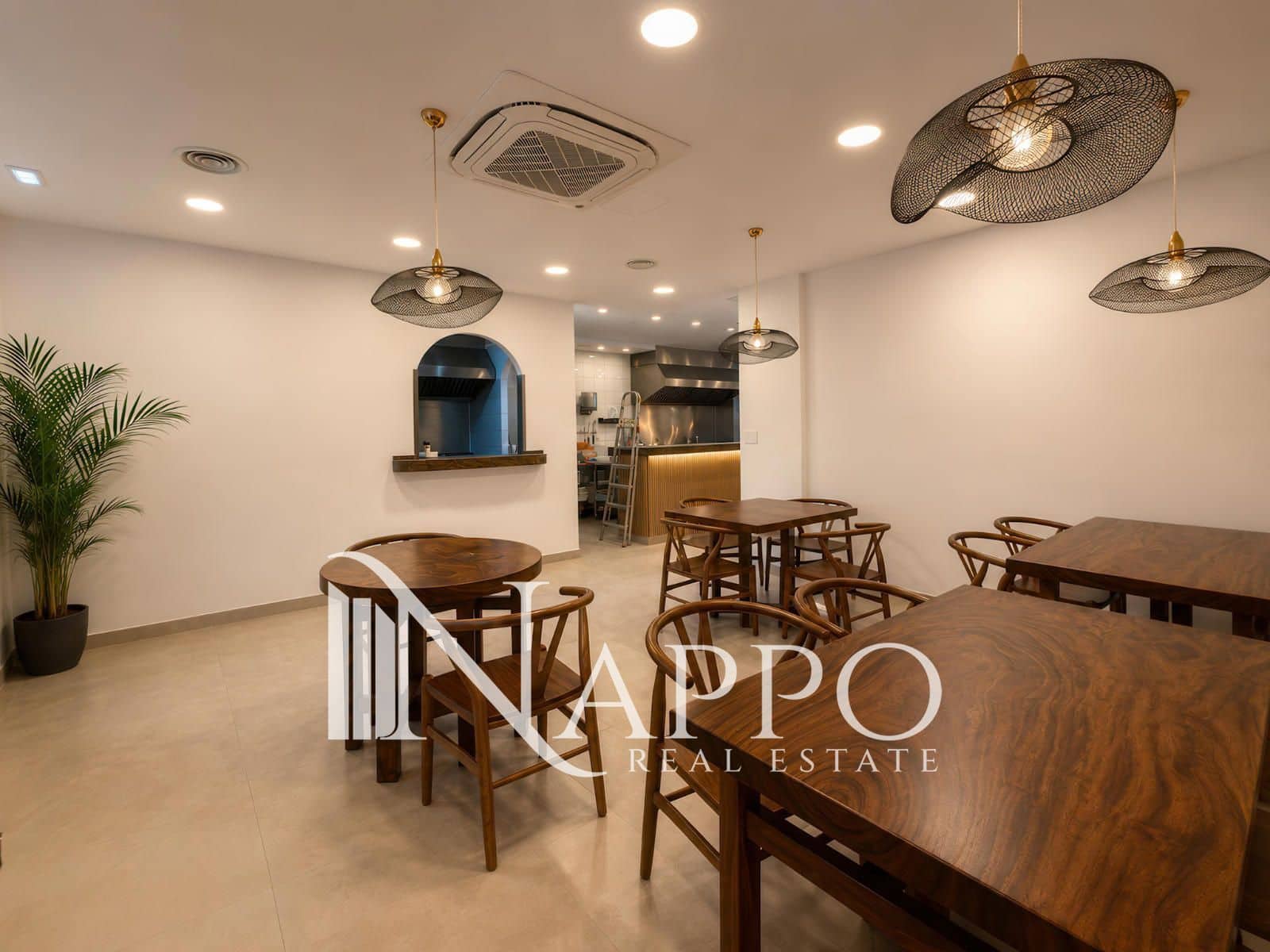 Local Commercial à louer à Palma de Mallorca - 1 500 € (Ref: 9897273)