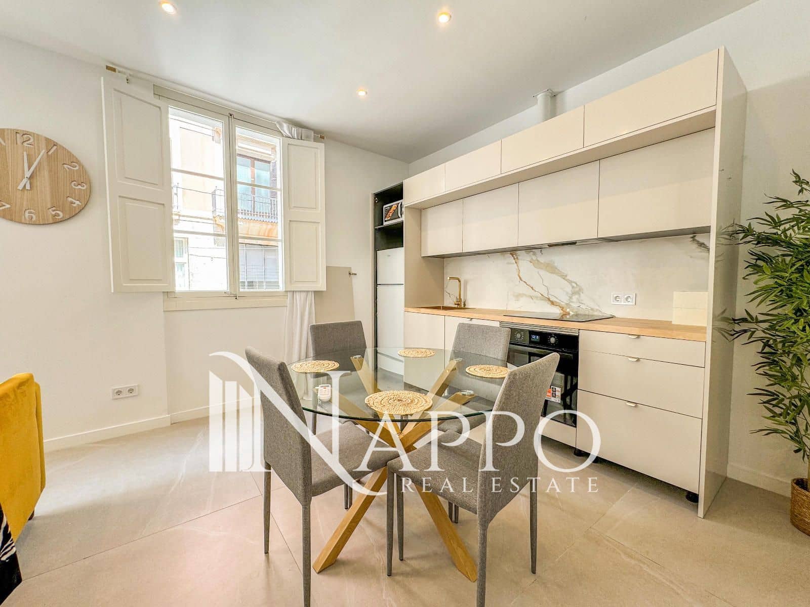 1 slaapkamer Flat te huur in Palma de Mallorca - € 1.500 (Ref: 9898403)