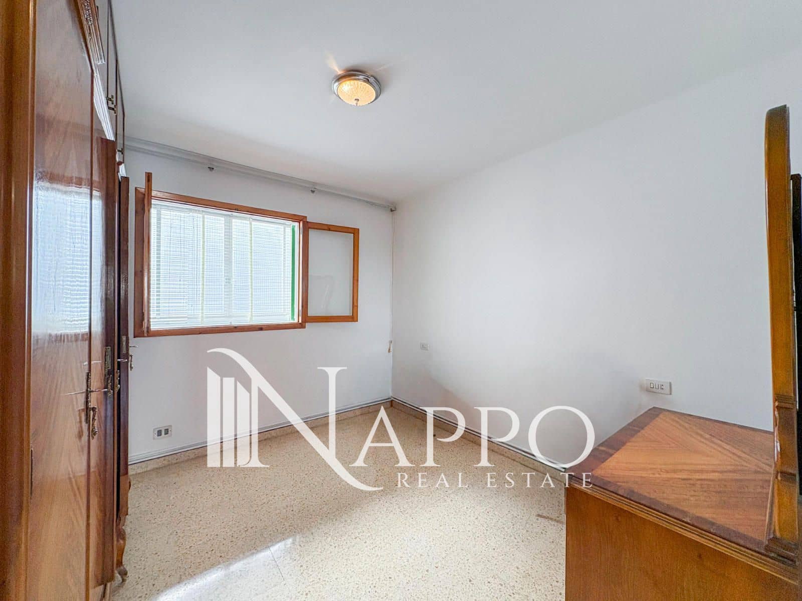 3 bedroom Flat for rent in Palma de Mallorca - € 1,600 (Ref: 9902241)