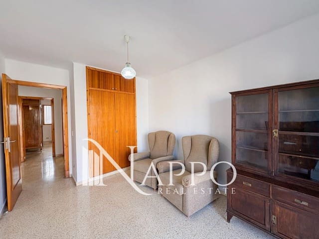 3 bedroom Flat for rent in Palma de Mallorca - € 1,600 (Ref: 9902241)