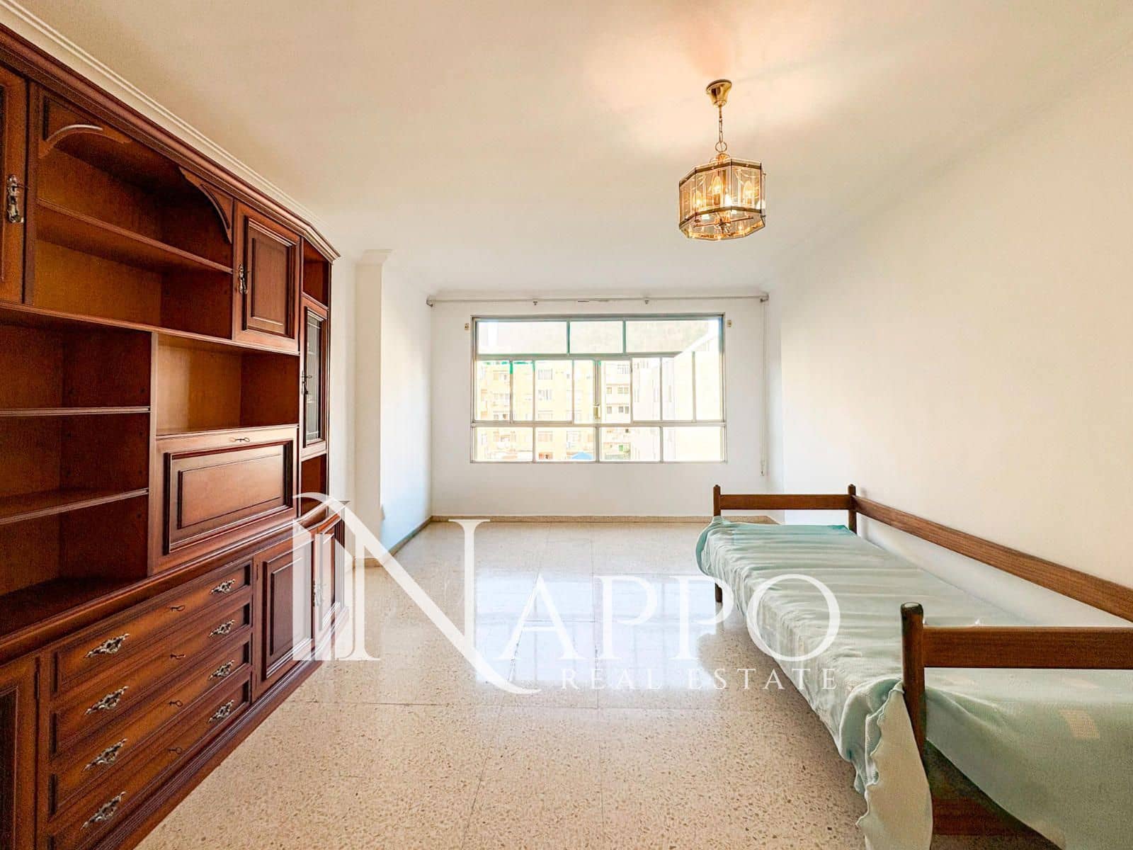 3 bedroom Flat for rent in Palma de Mallorca - € 1,600 (Ref: 9902241)