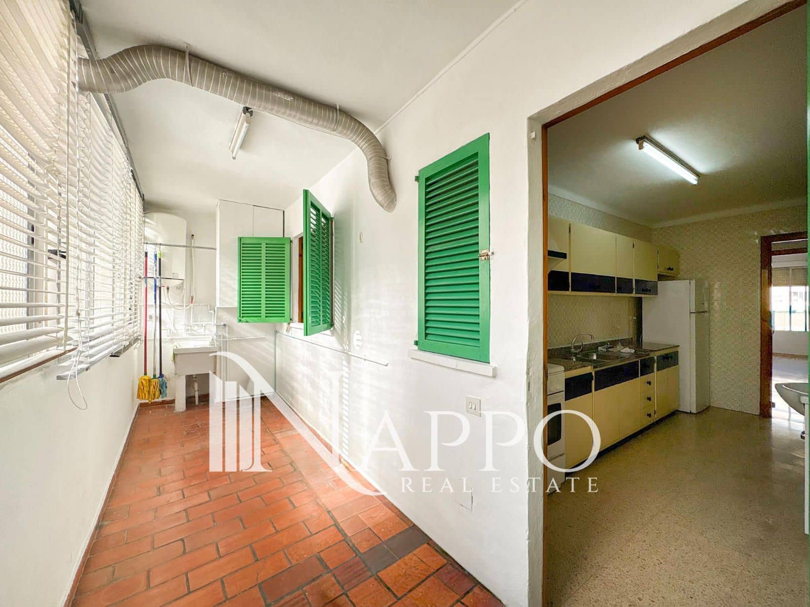 3 bedroom Flat for rent in Palma de Mallorca - € 1,600 (Ref: 9902241)