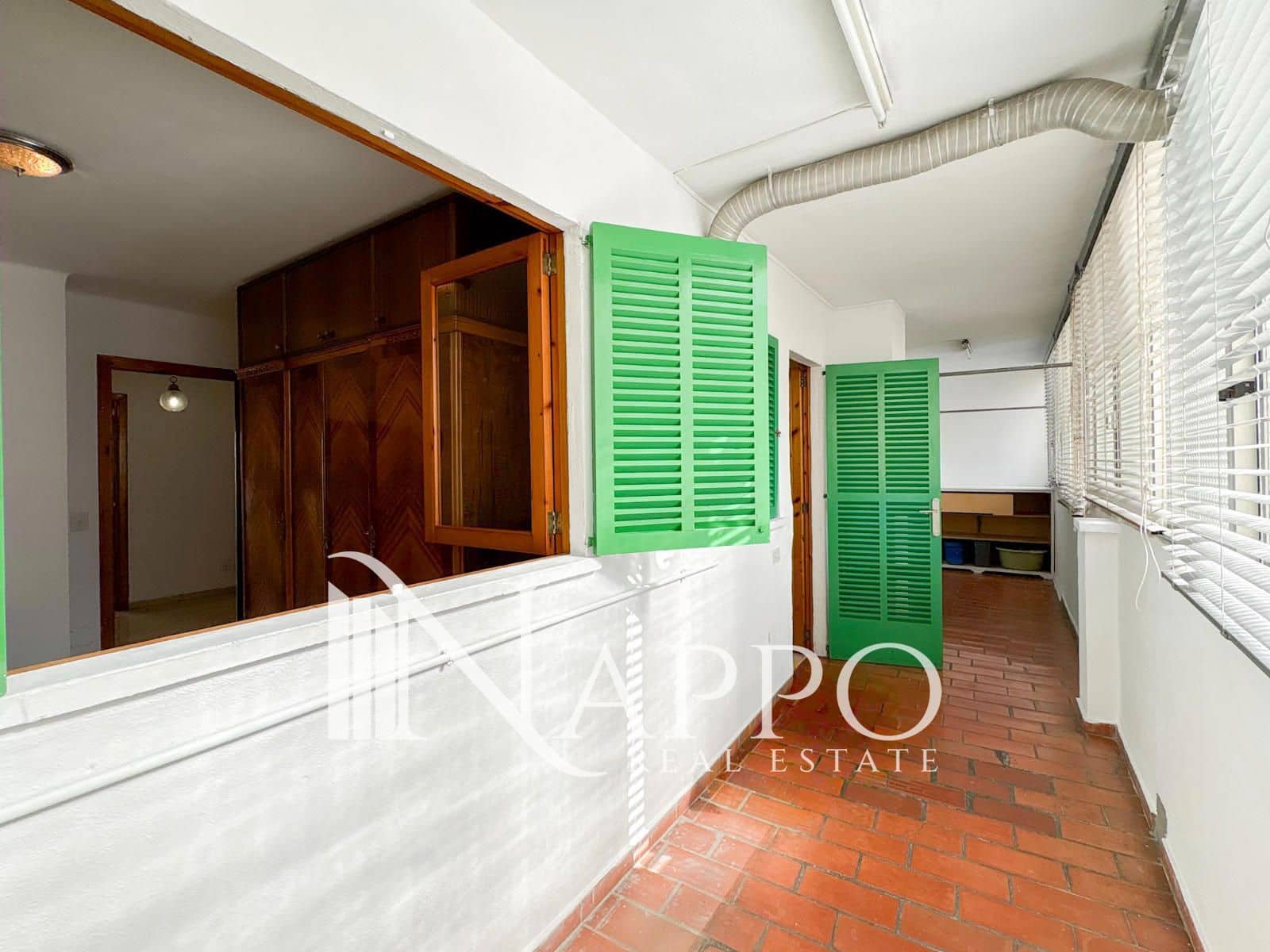 3 bedroom Flat for rent in Palma de Mallorca - € 1,600 (Ref: 9902241)
